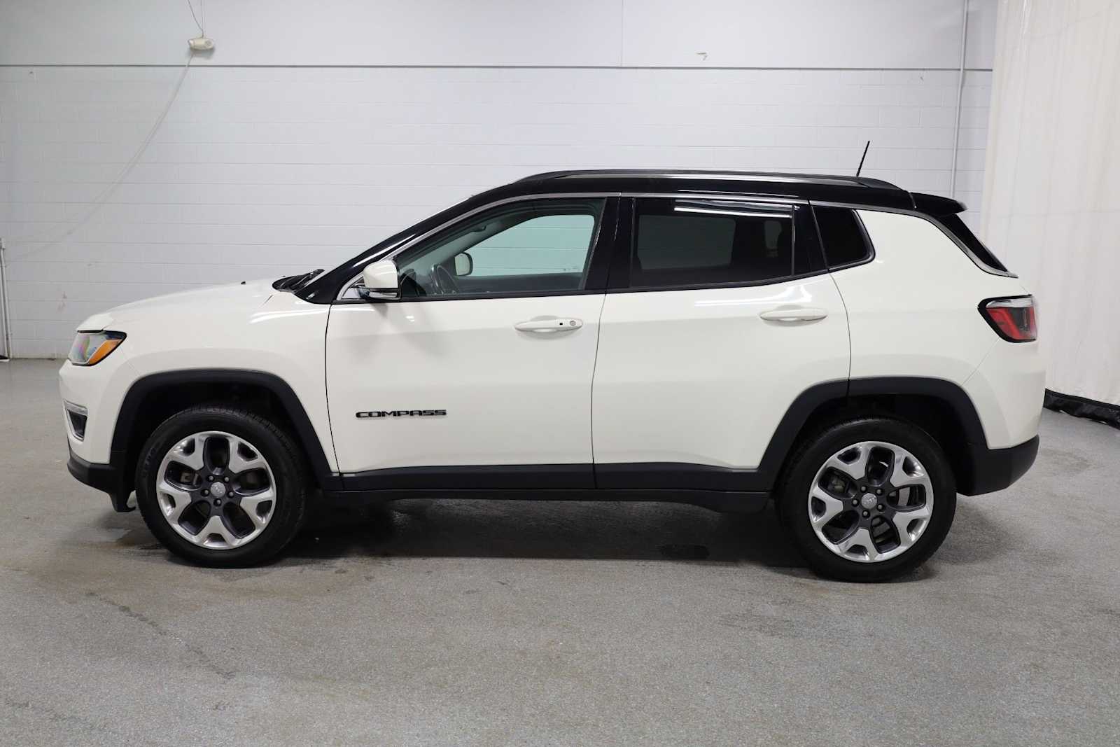 Thumbnail: 2019 Jeep Compass - 2