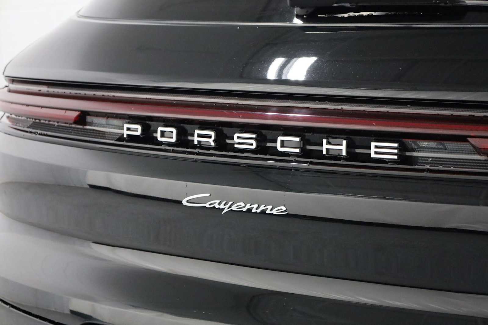 Thumbnail: 2024 Porsche Cayenne - 8