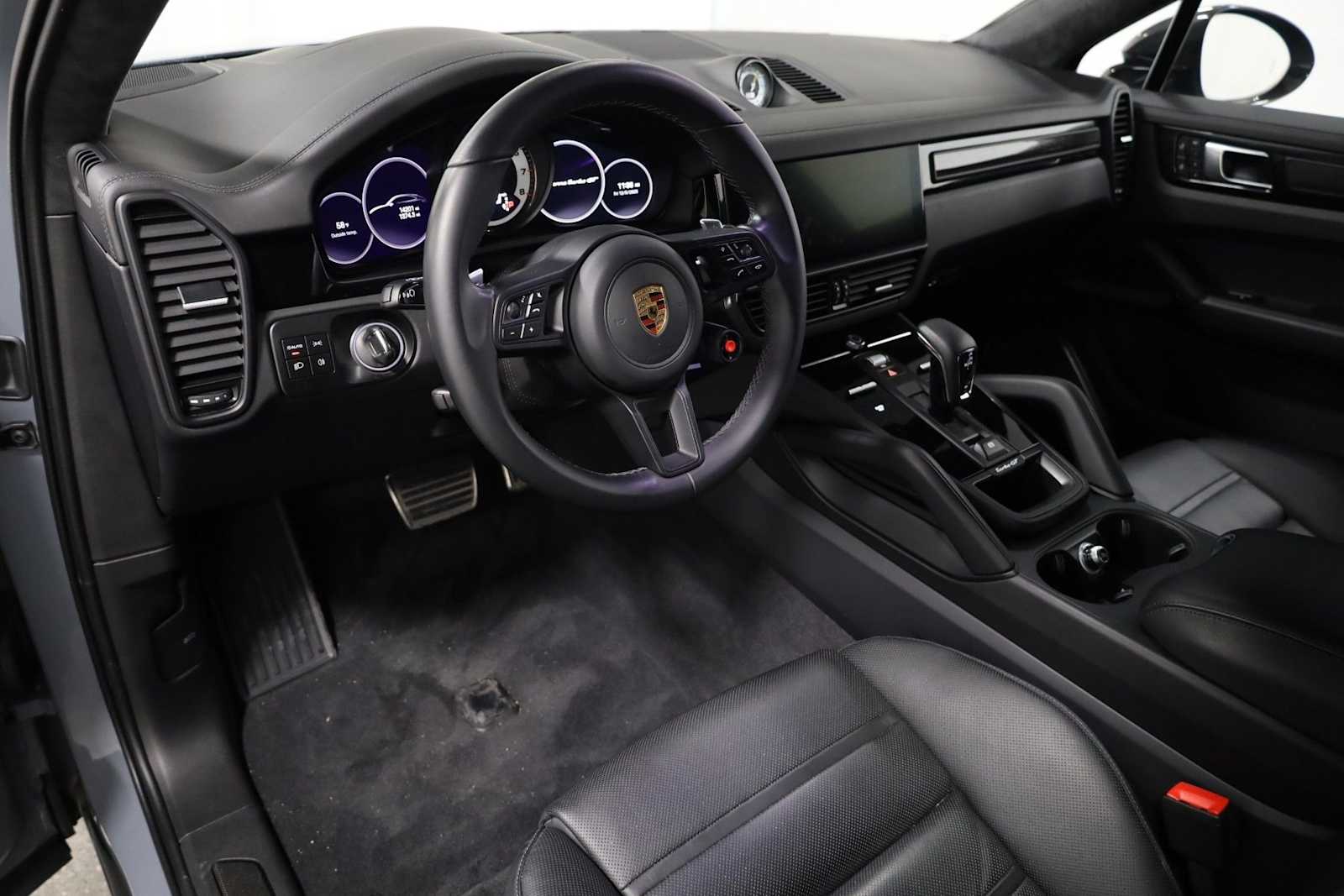 Thumbnail: 2022 Porsche  - 4