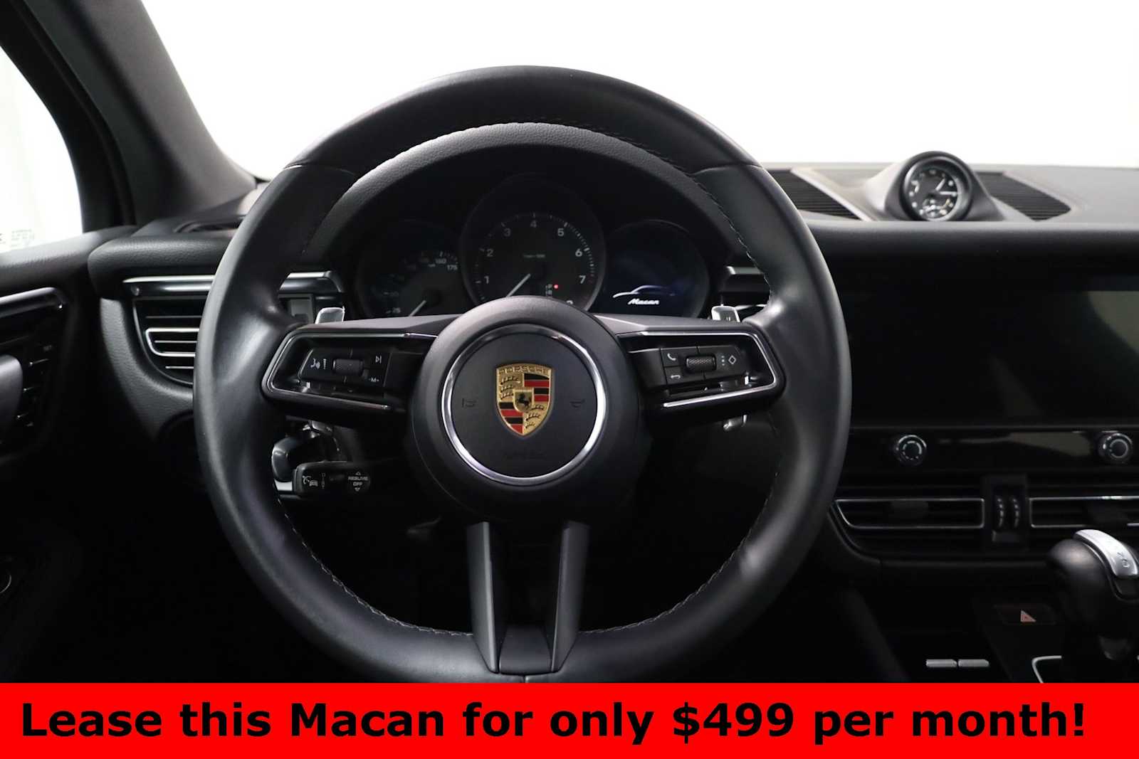 Thumbnail: 2023 Porsche Macan - 25