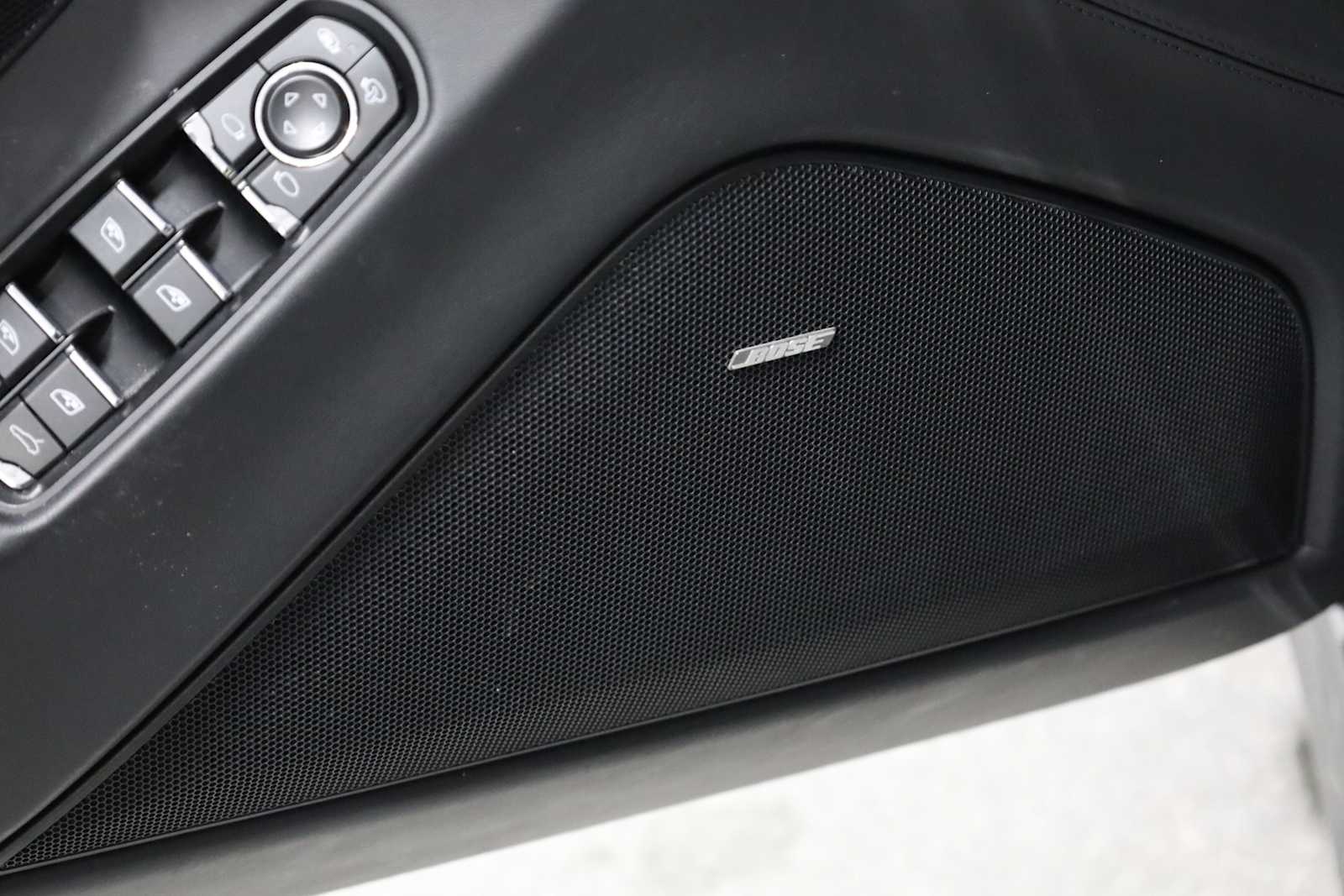 Thumbnail: 2014 Porsche Panamera - 17