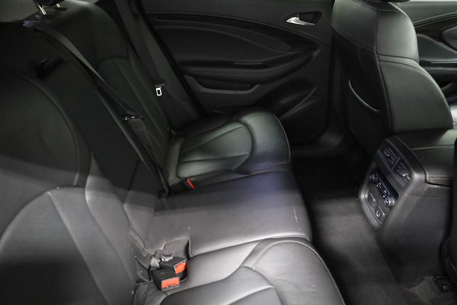 Thumbnail: 2019 Buick Envision - 31