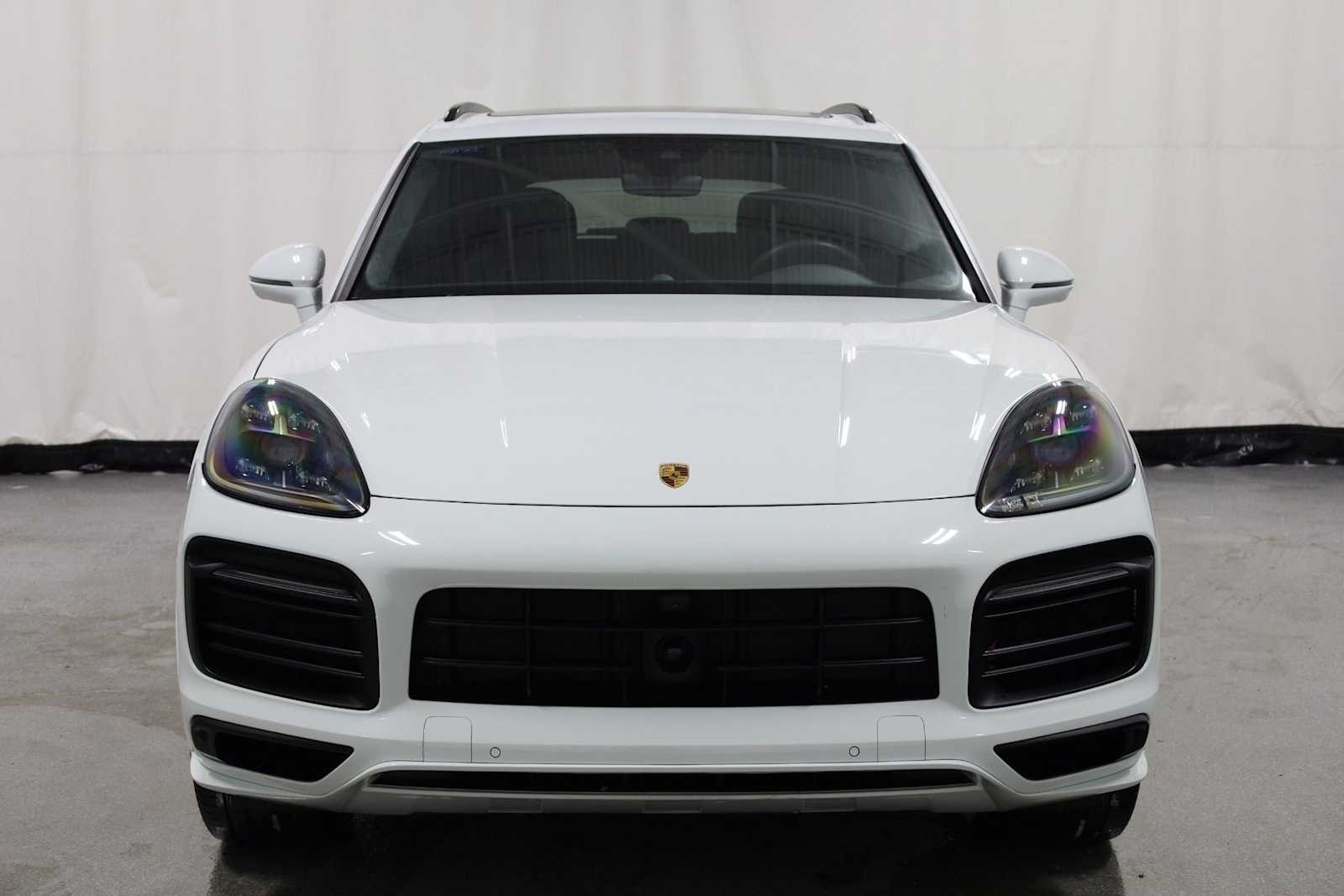 Thumbnail: 2023 Porsche Cayenne - 14