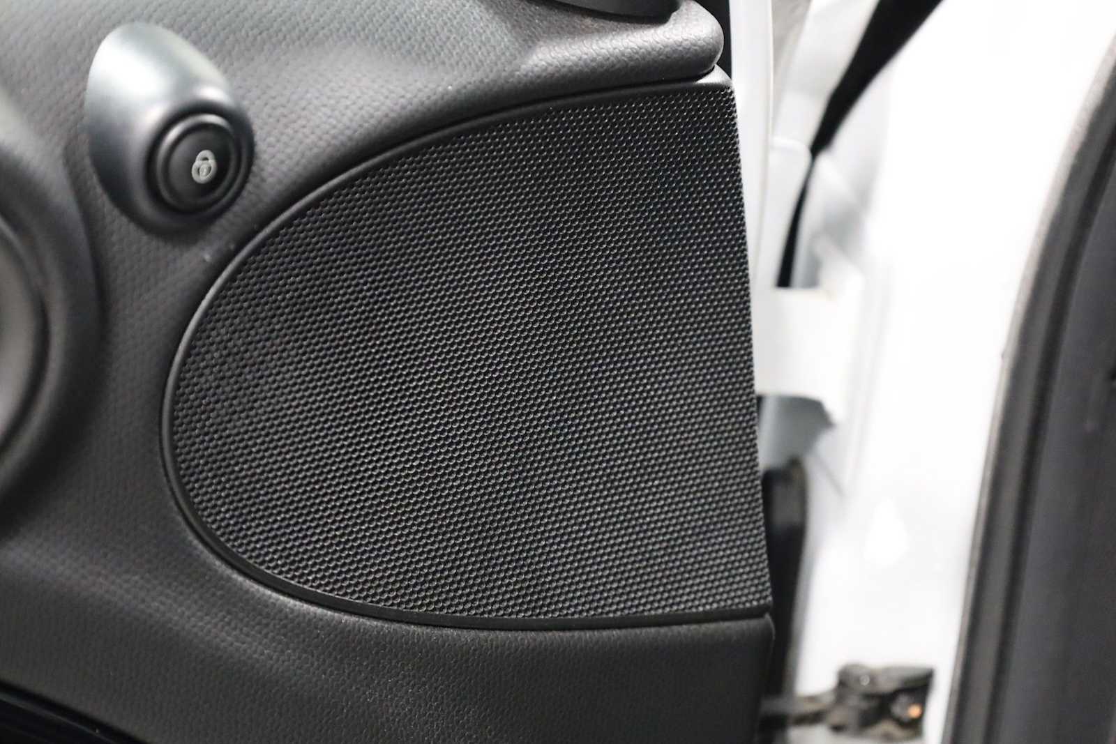 Thumbnail: 2016 MINI Cooper Countryman - 17