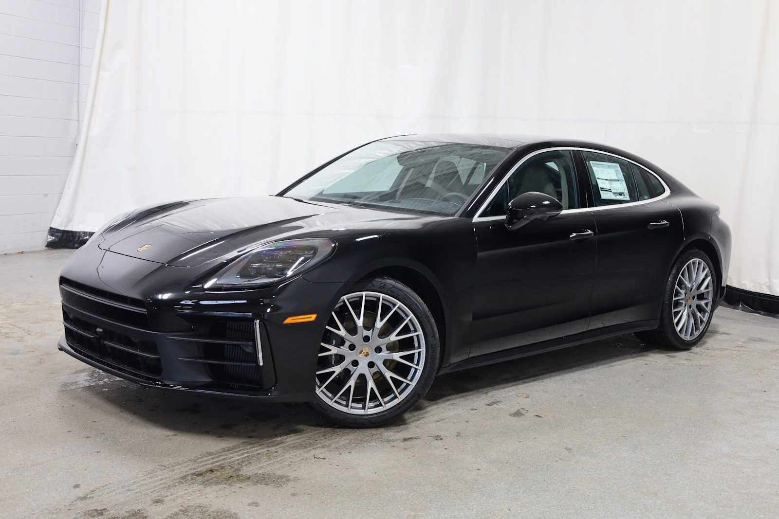 Thumbnail: 2026 Porsche Panamera - 1