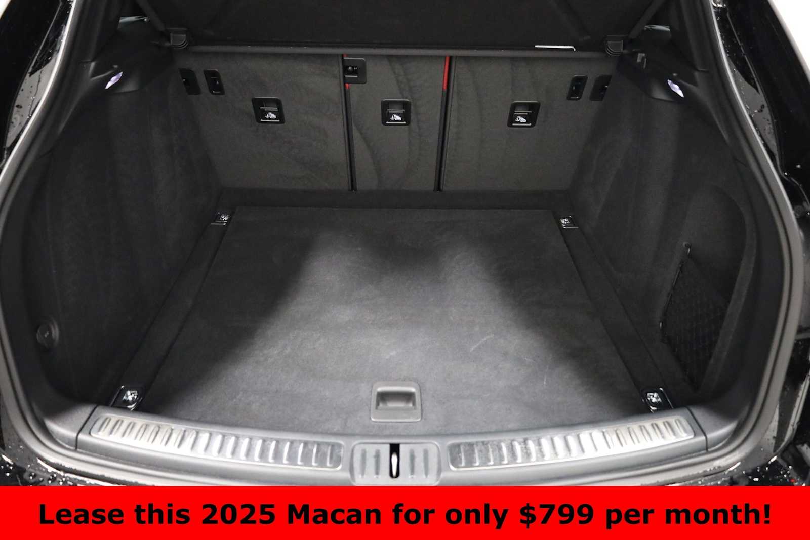 Thumbnail: 2025 Porsche Macan - 41