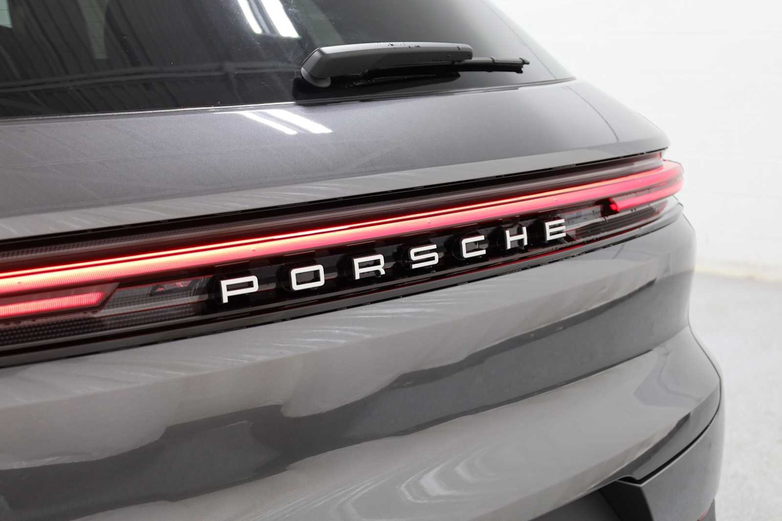 Thumbnail: 2024 Porsche Cayenne - 11
