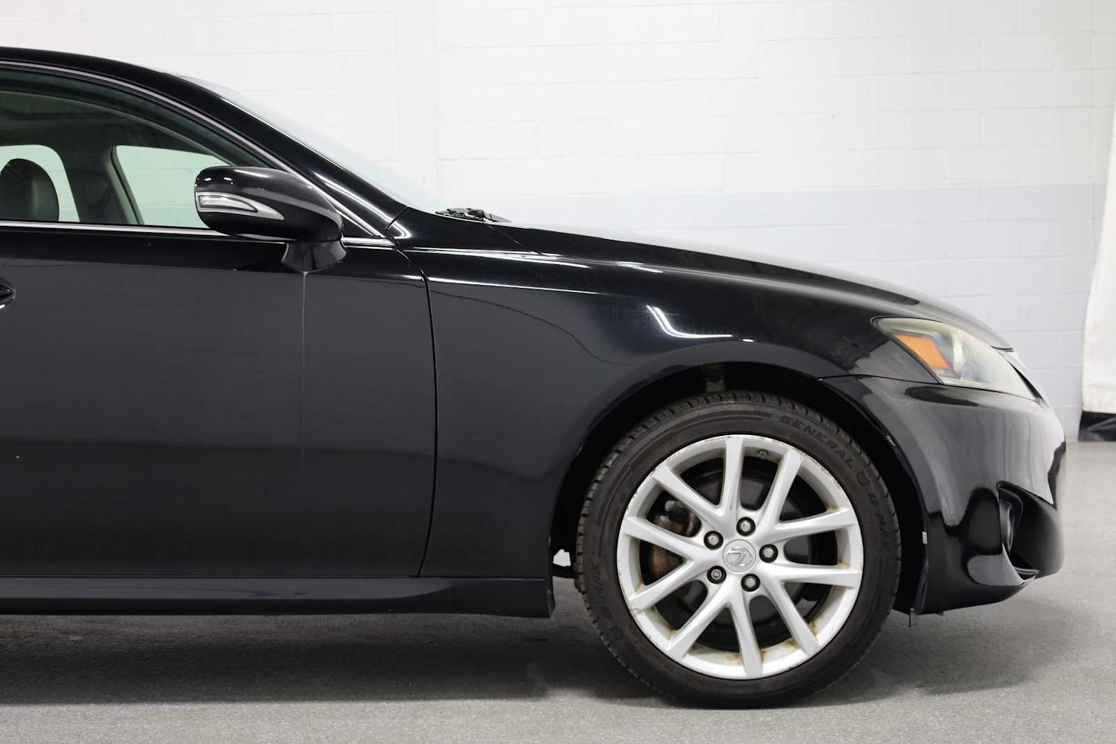 Thumbnail: 2012 Lexus IS - 11