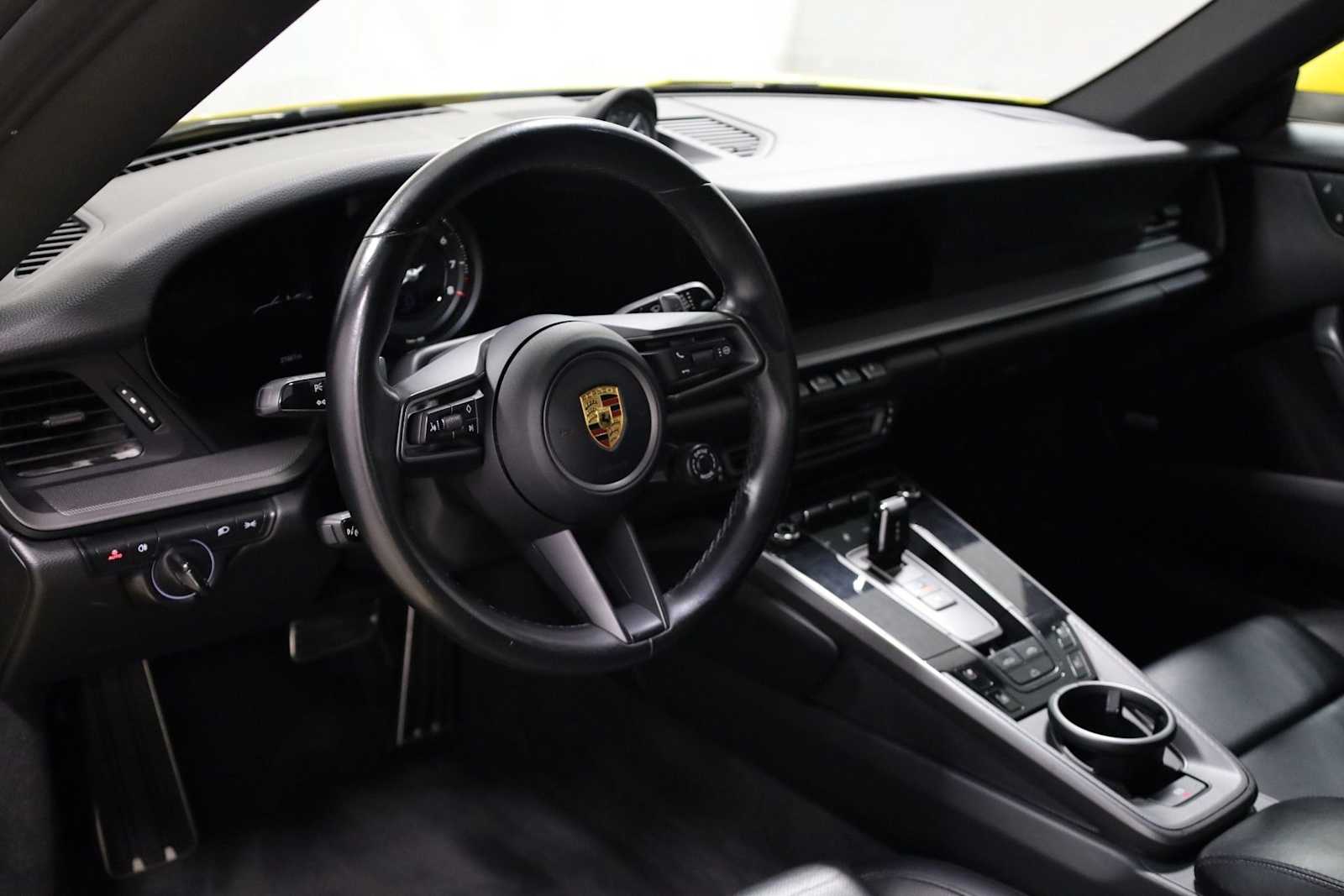 Thumbnail: 2022 Porsche 911 - 4