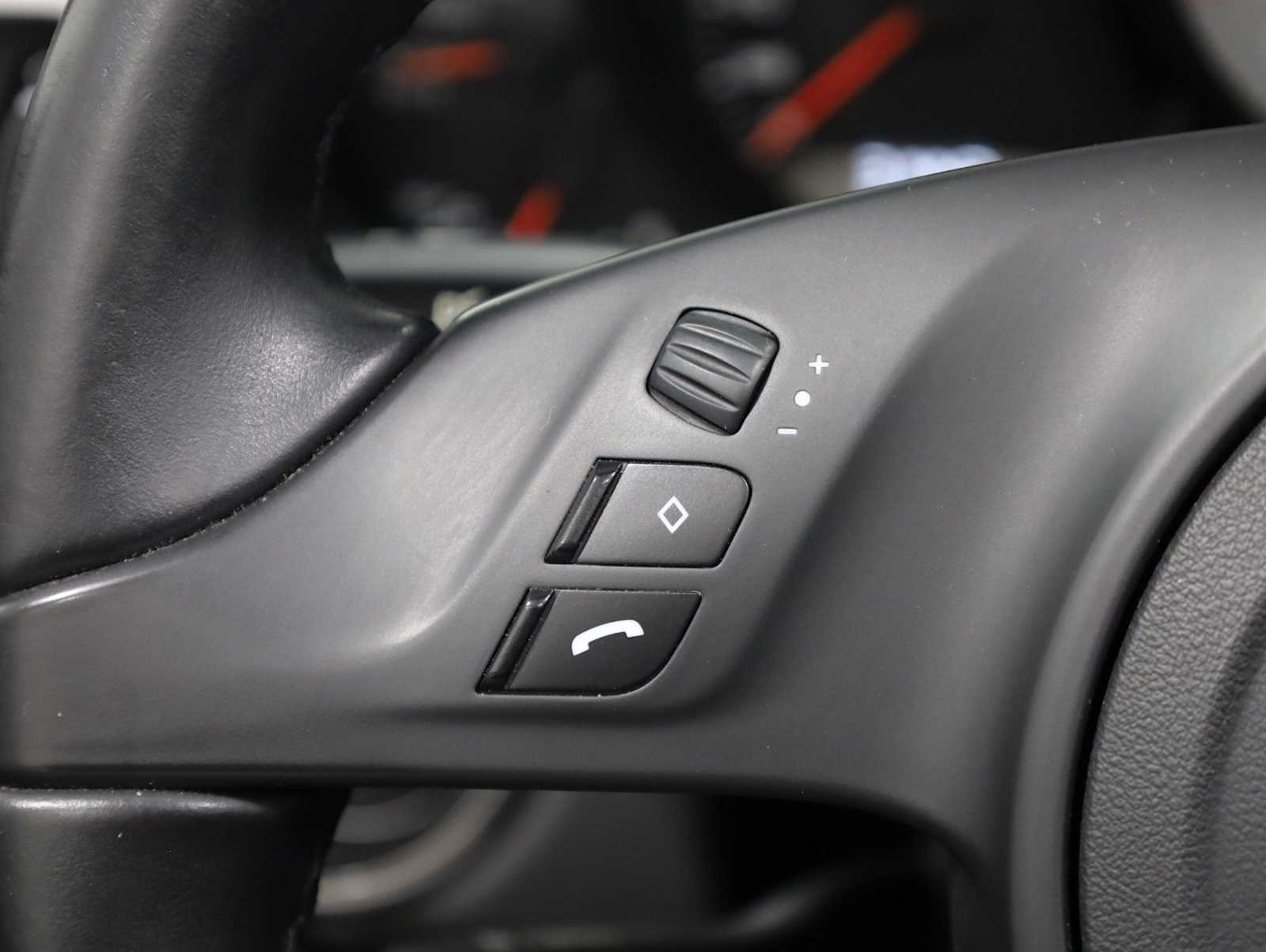 Thumbnail: 2014 Porsche 911 - 26