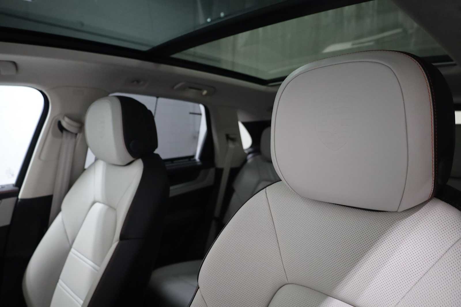 Thumbnail: 2025 Porsche Cayenne - 19