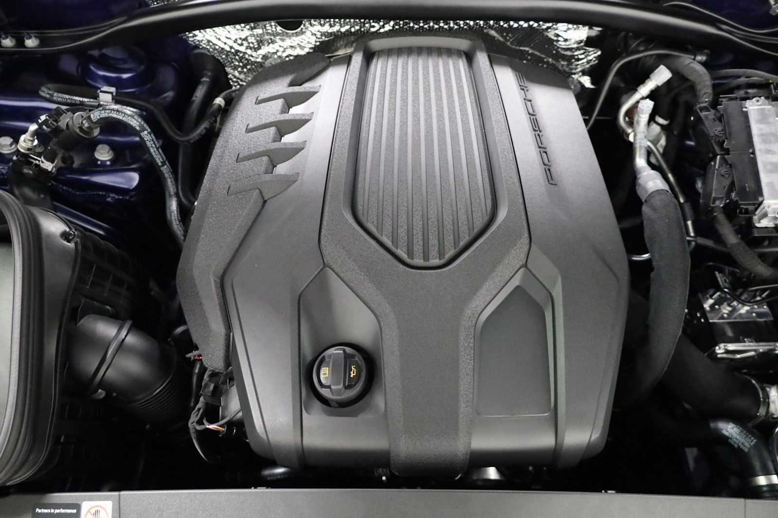 Thumbnail: 2026 Porsche Macan - 42