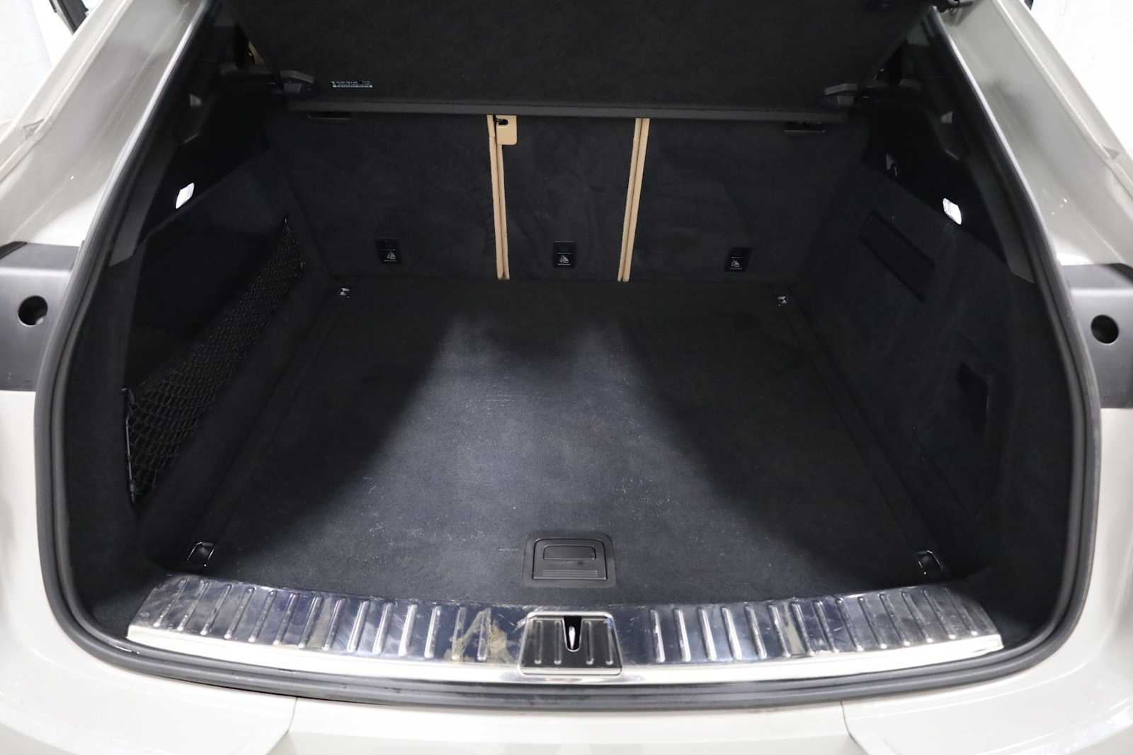 Thumbnail: 2023 Porsche  - 40