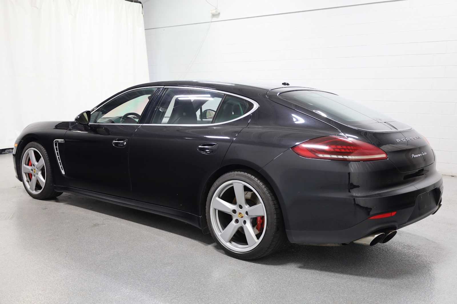 Thumbnail: 2014 Porsche Panamera - 3