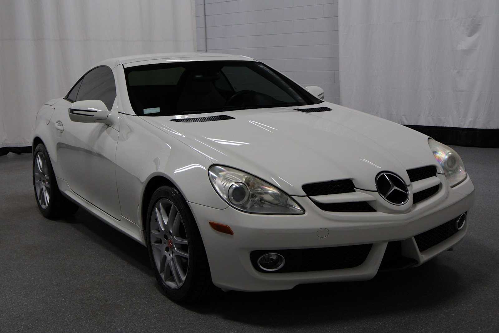 Thumbnail: 2009 Mercedes-Benz SLK - 13
