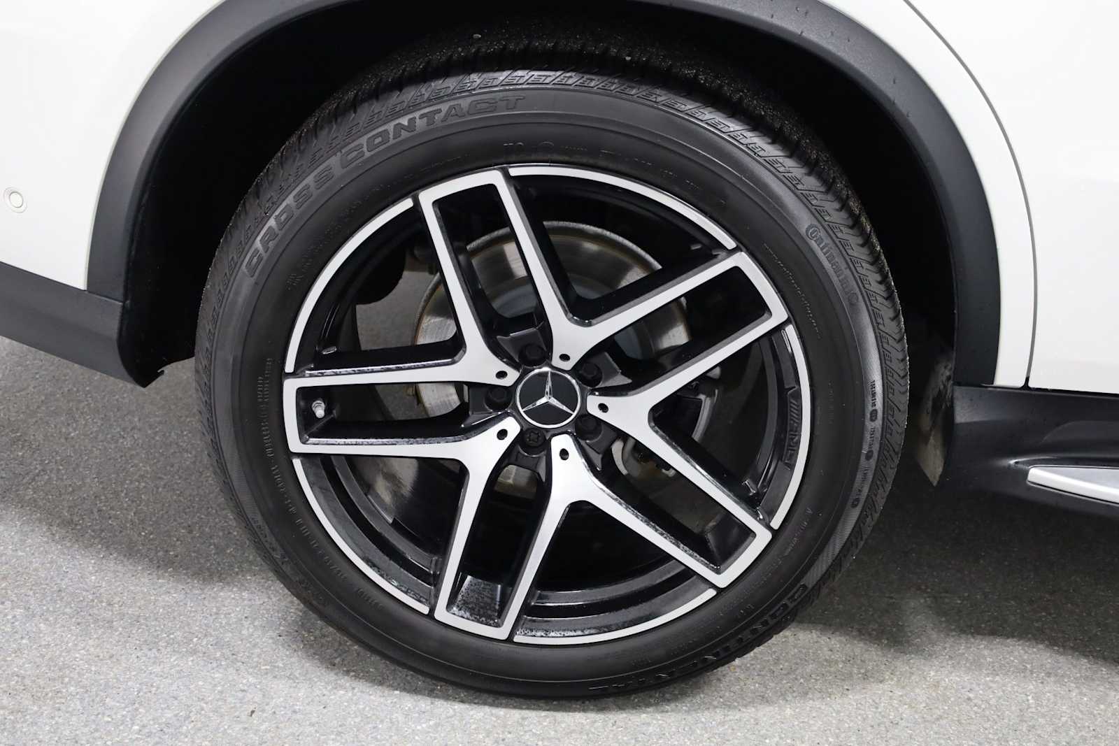 Thumbnail: 2017 Mercedes-Benz GLE - 34