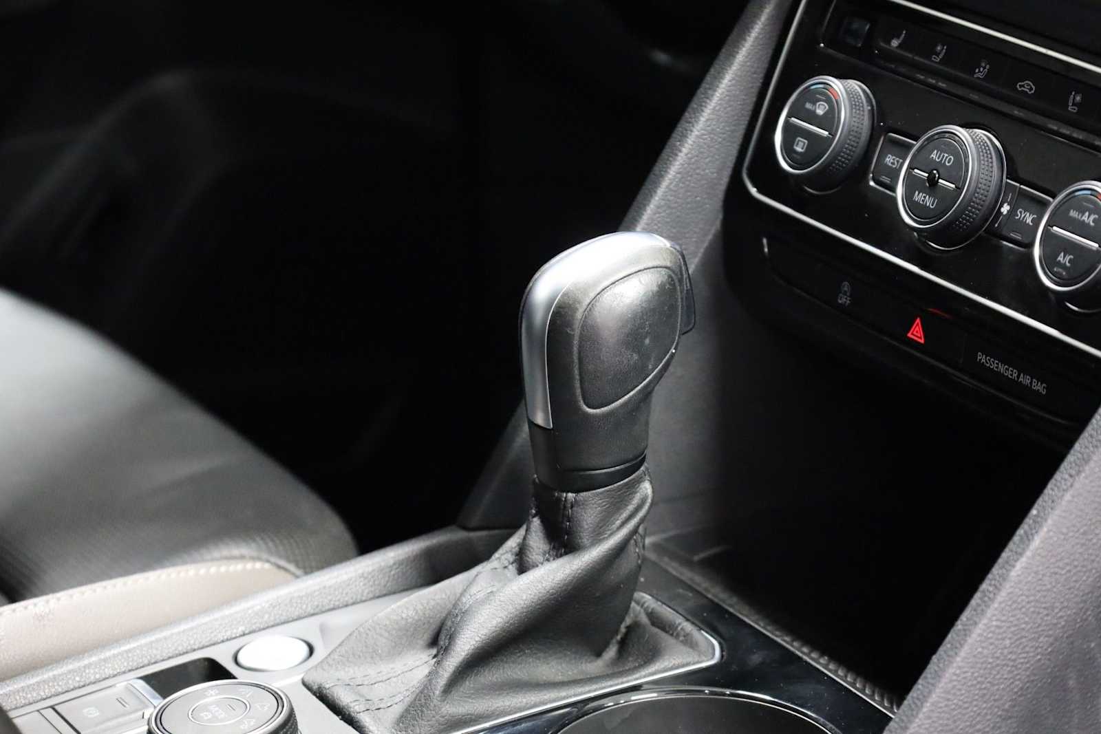 Thumbnail: 2021 Volkswagen Atlas - 19