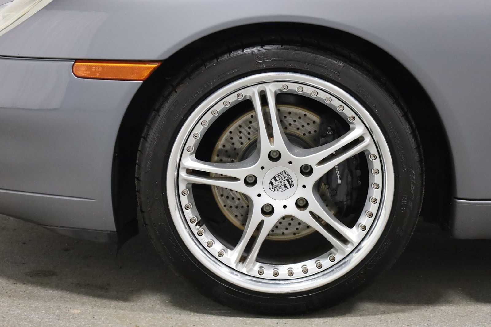 Thumbnail: 2001 Porsche 911 - 36