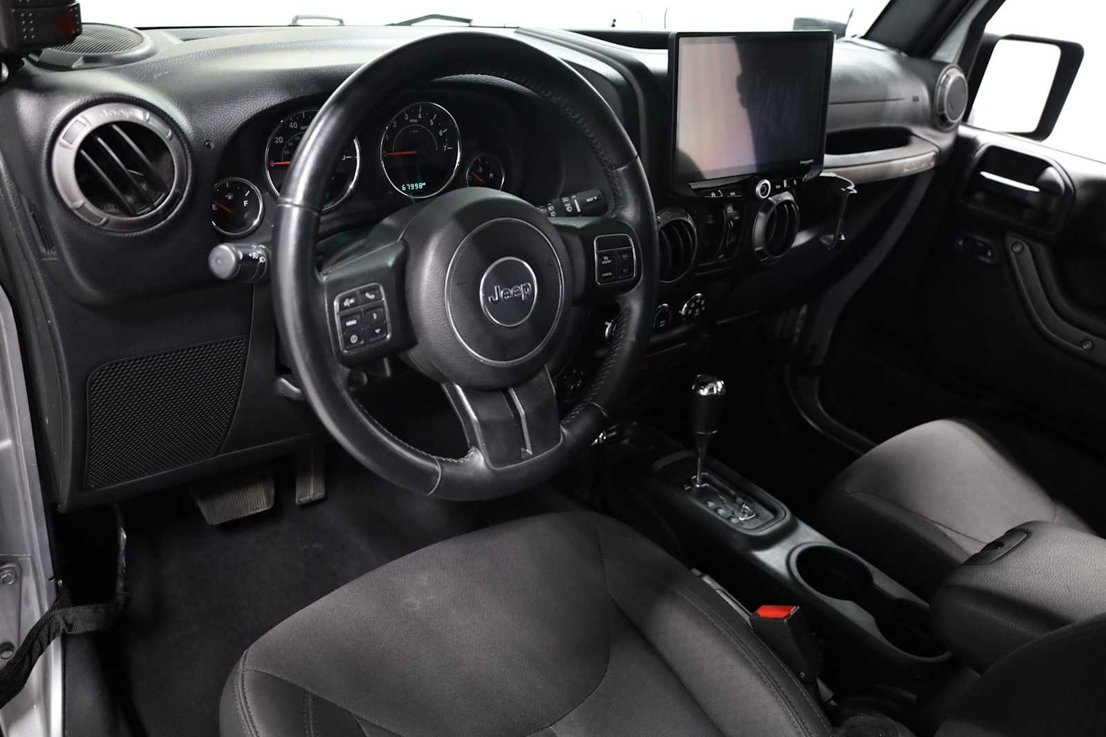 Thumbnail: 2017 Jeep Wrangler - 4