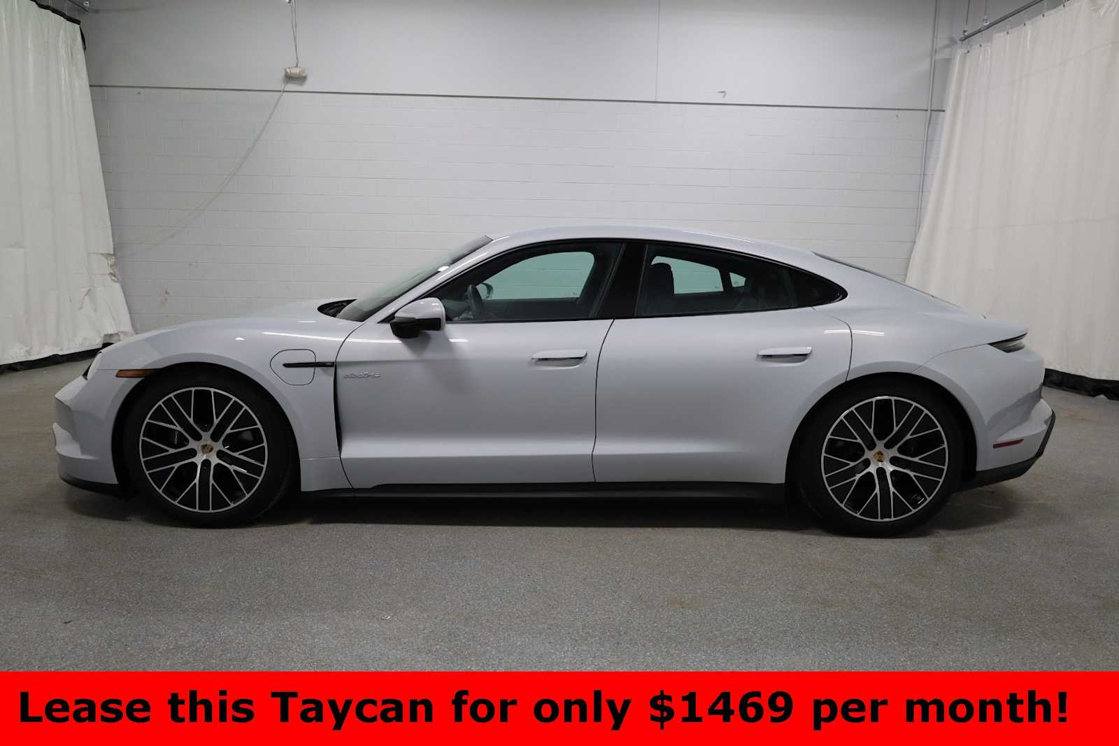 Thumbnail: 2025 Porsche Taycan - 2