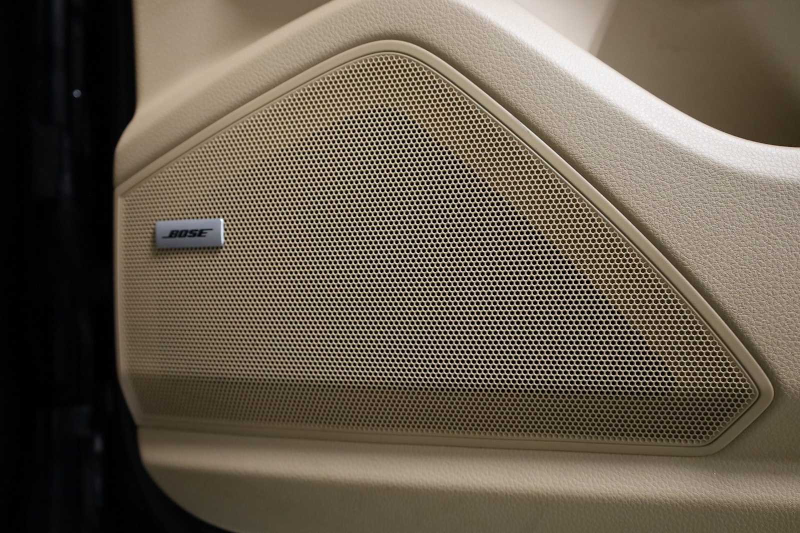 Thumbnail: 2019 Porsche Cayenne - 17