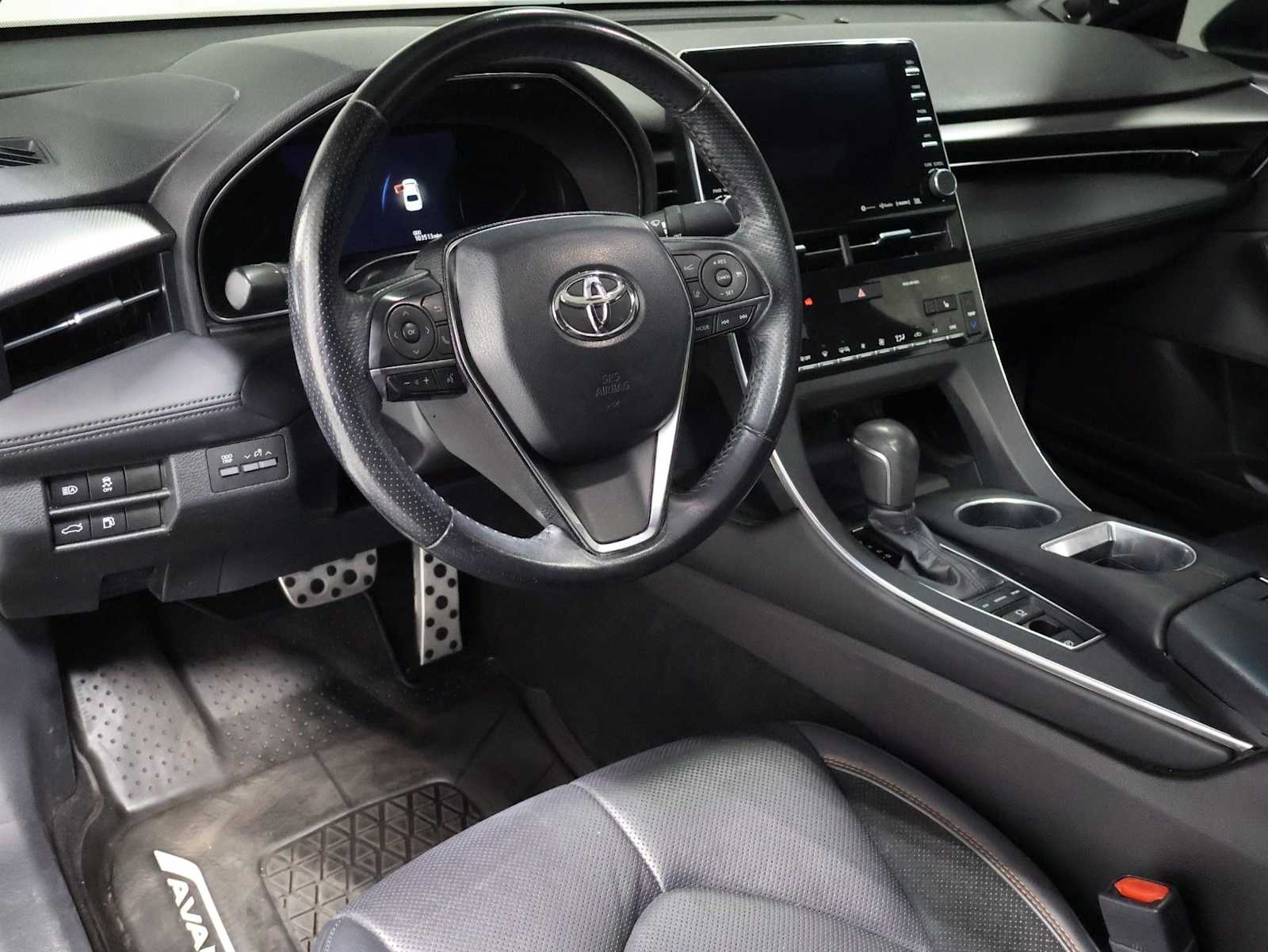 Thumbnail: 2019 Toyota Avalon - 4