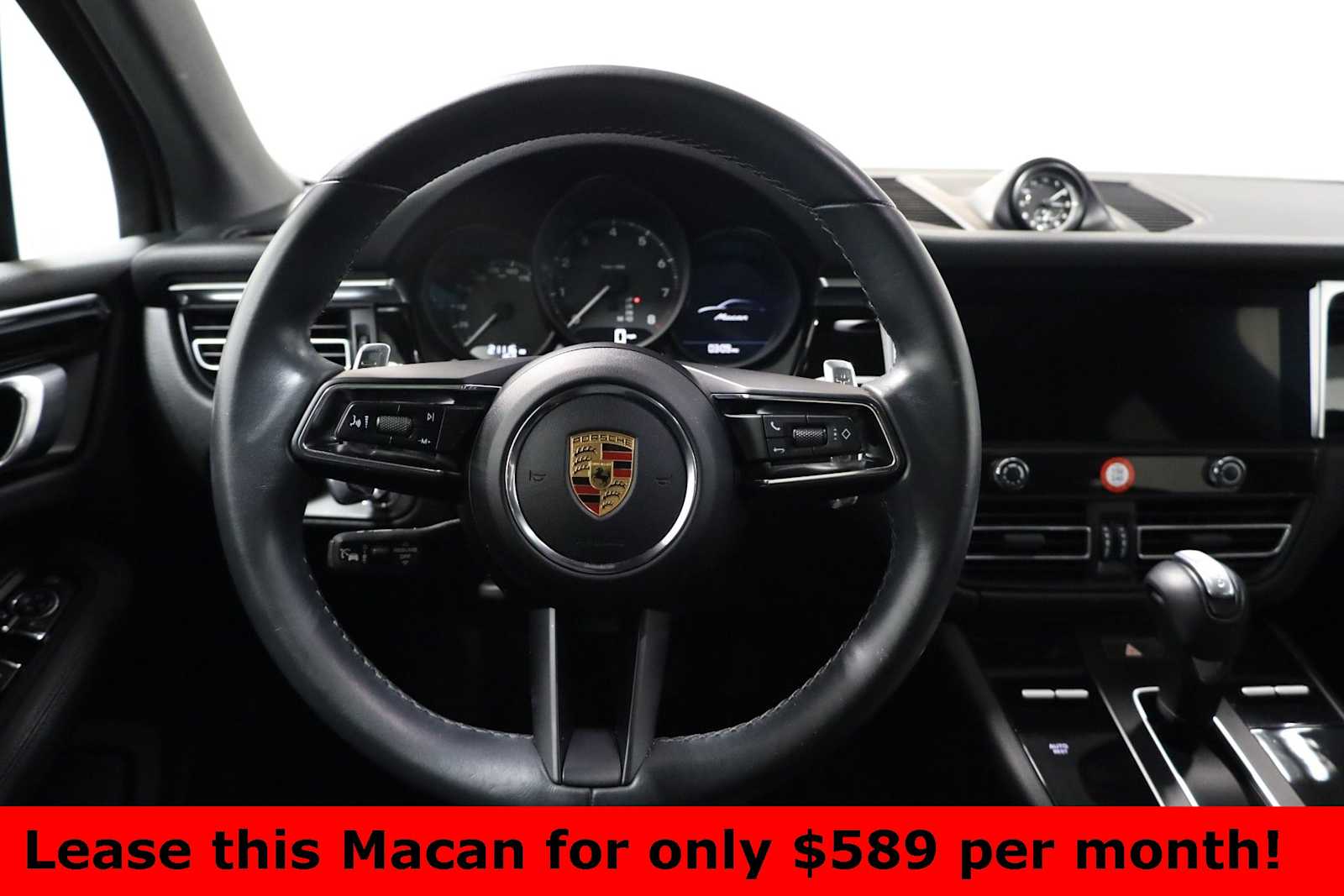 Thumbnail: 2023 Porsche Macan - 25