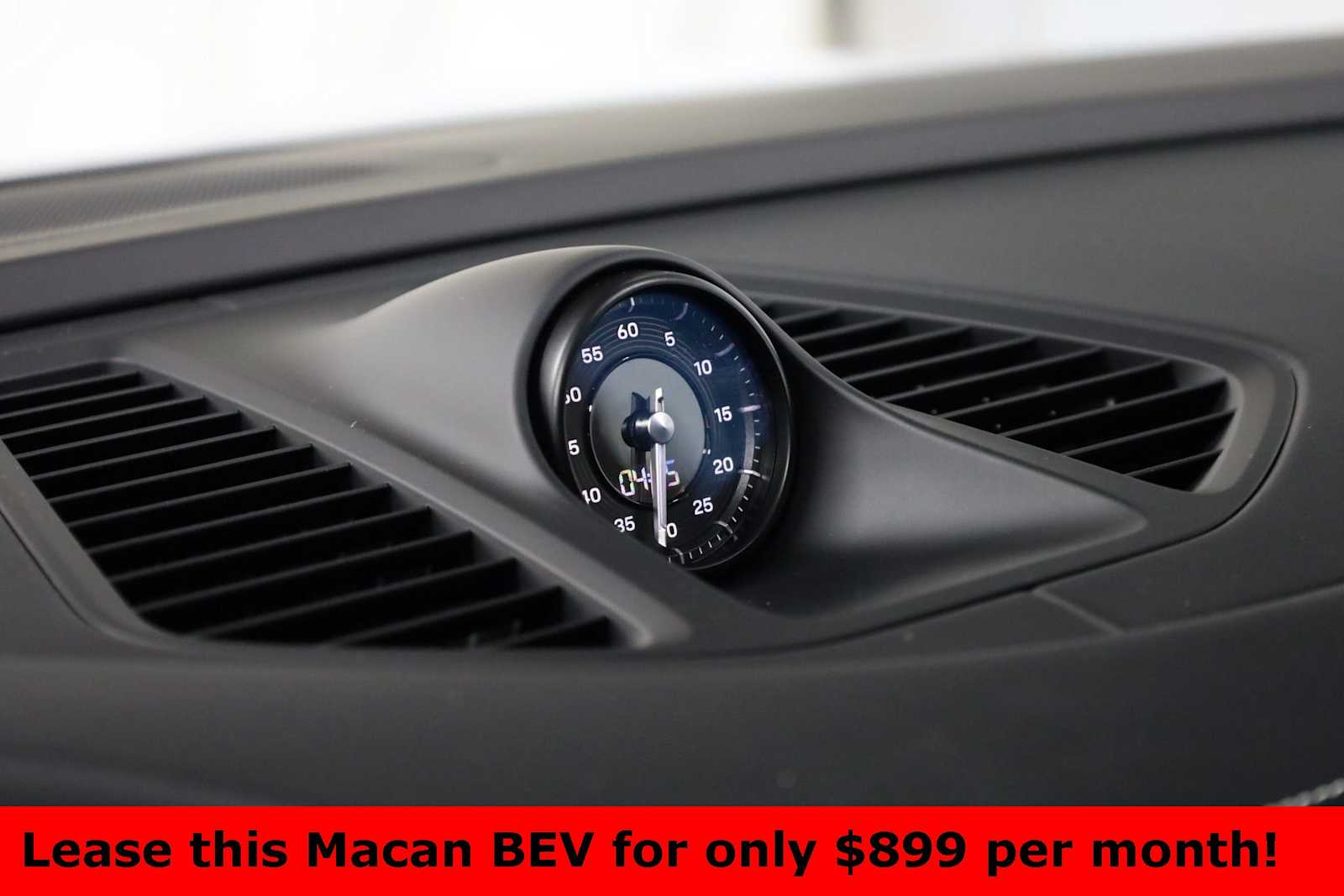 Thumbnail: 2025 Porsche Macan - 18