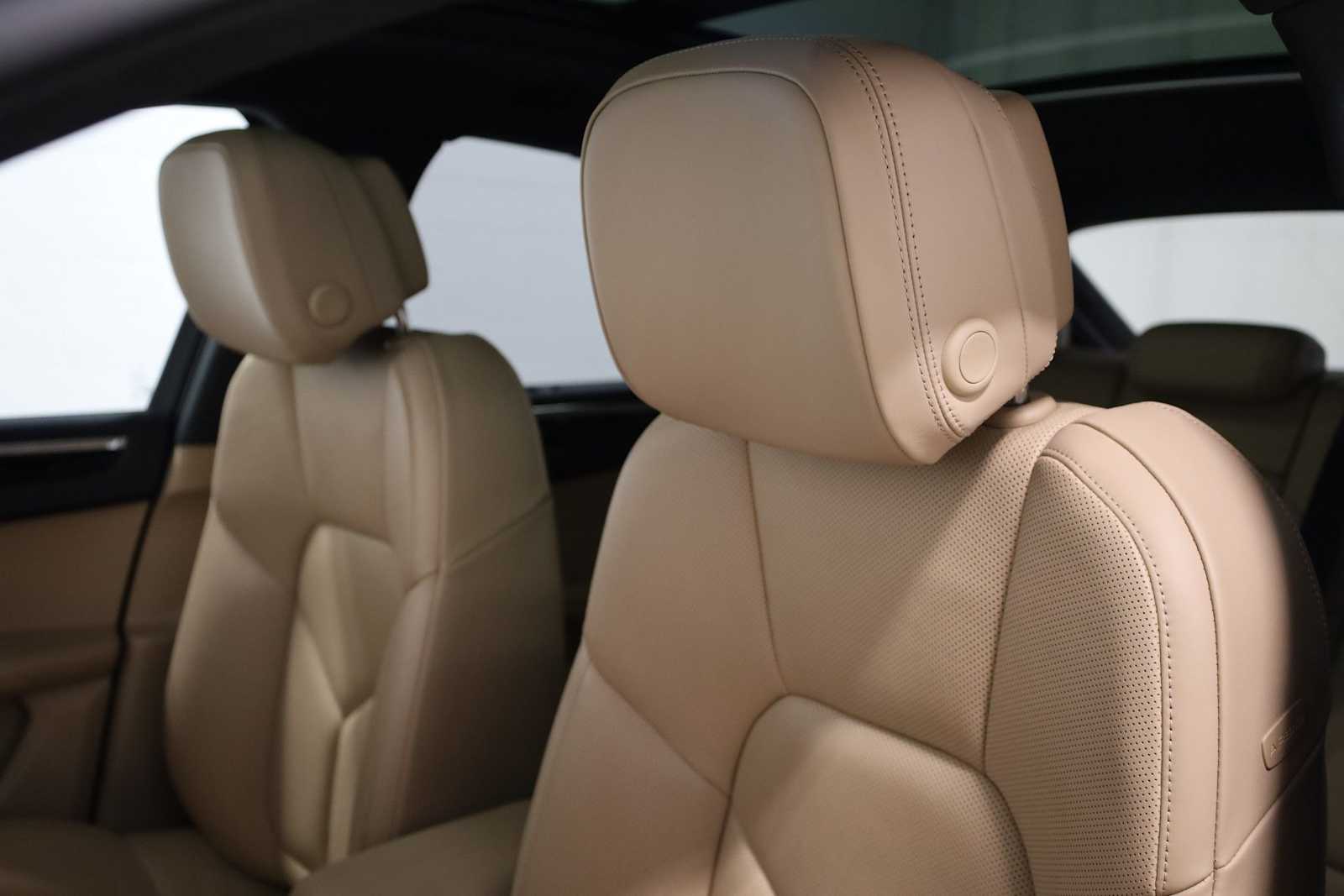 Thumbnail: 2024 Porsche Macan - 19