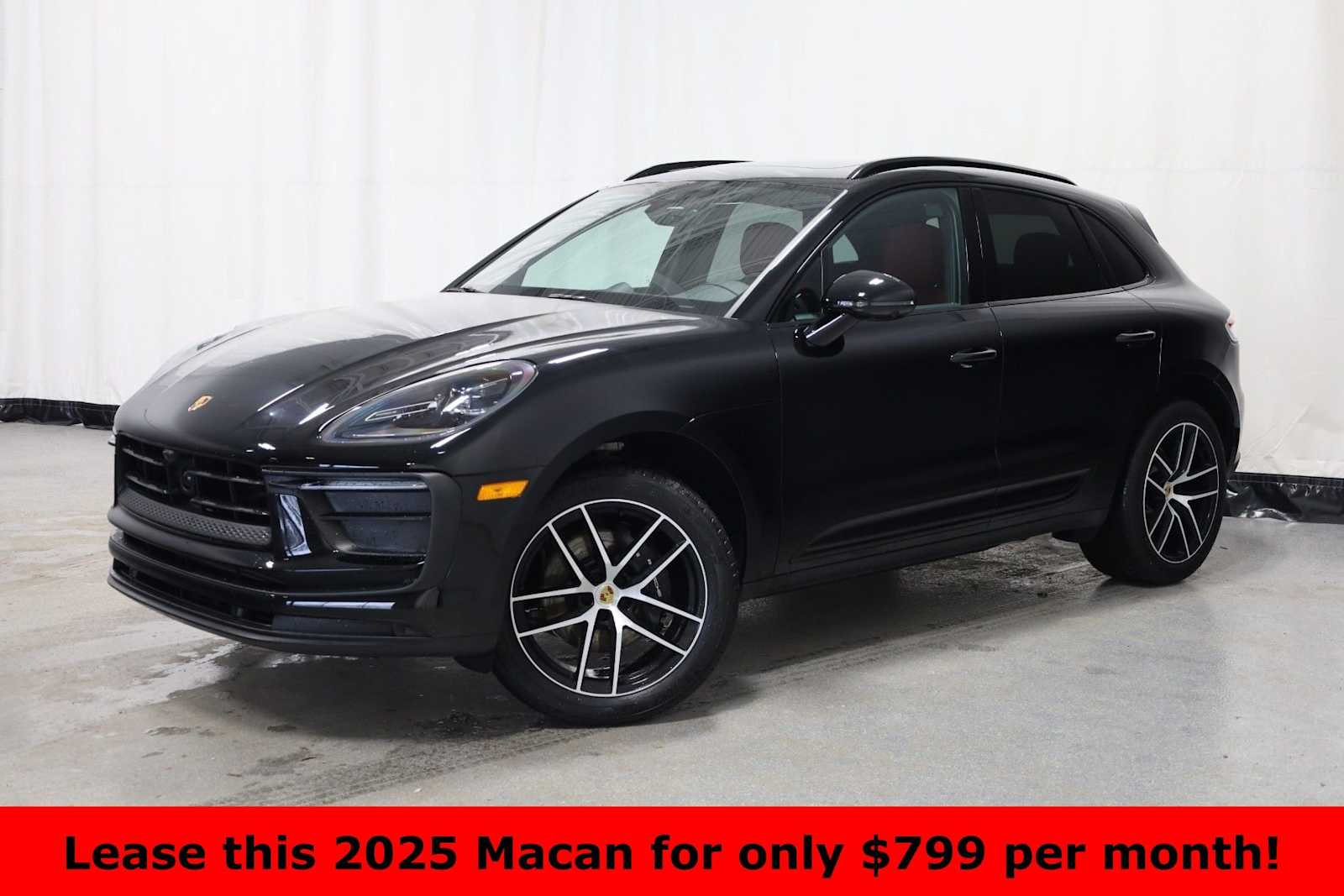 Thumbnail: 2025 Porsche Macan - 1