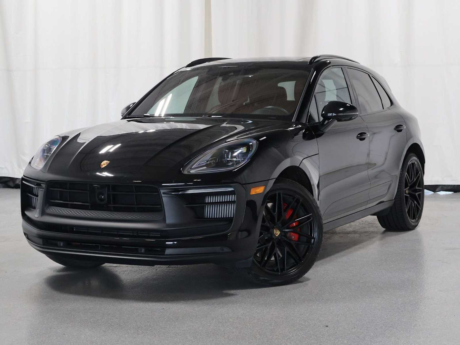 2023 Porsche Macan GTS's photo