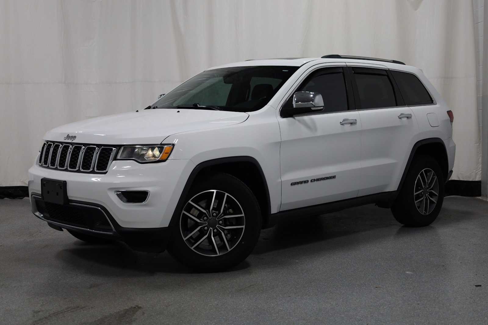 Thumbnail: 2021 Jeep Grand Cherokee - 1