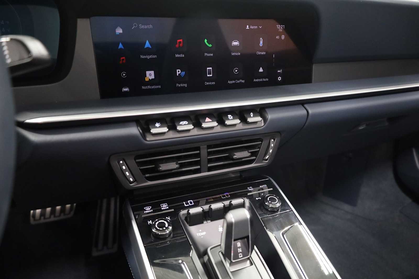 Thumbnail: 2025 Porsche 911 - 30