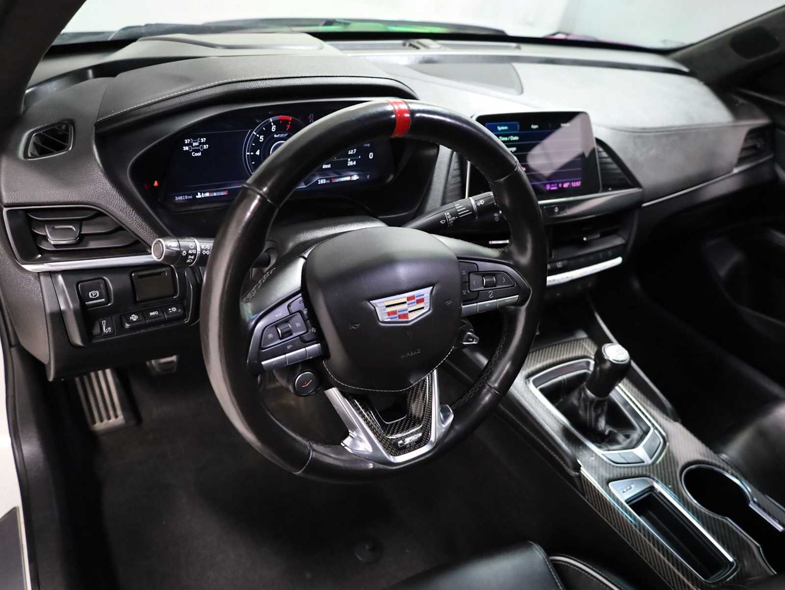 Thumbnail: 2022 Cadillac CT4 - 4