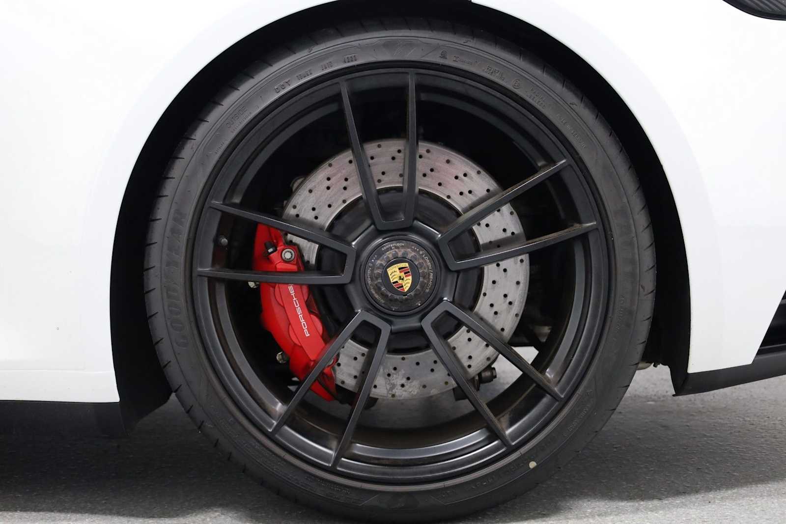 Thumbnail: 2022 Porsche 911 - 37