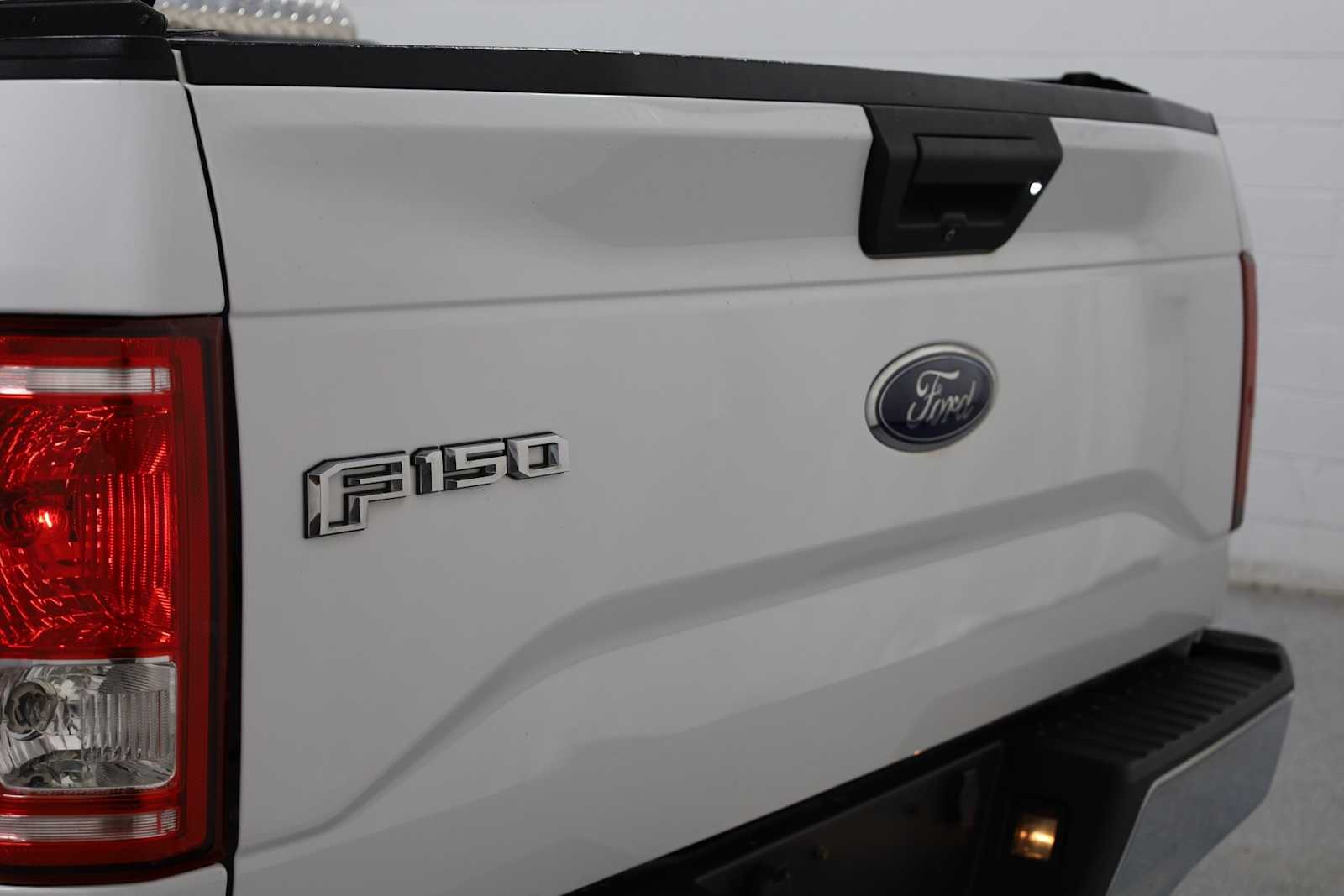 2017 Ford F-150  8