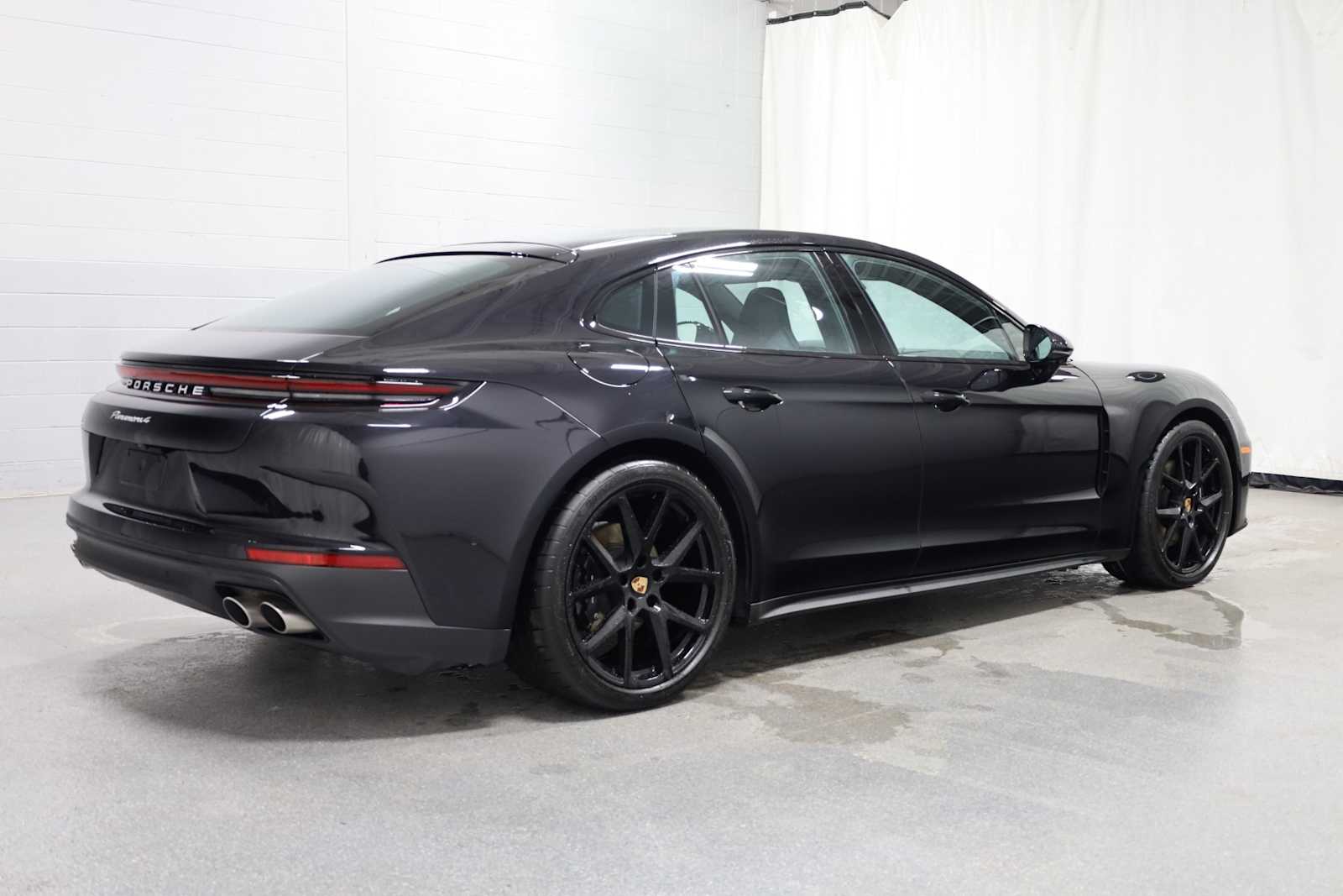 Thumbnail: 2025 Porsche Panamera - 9