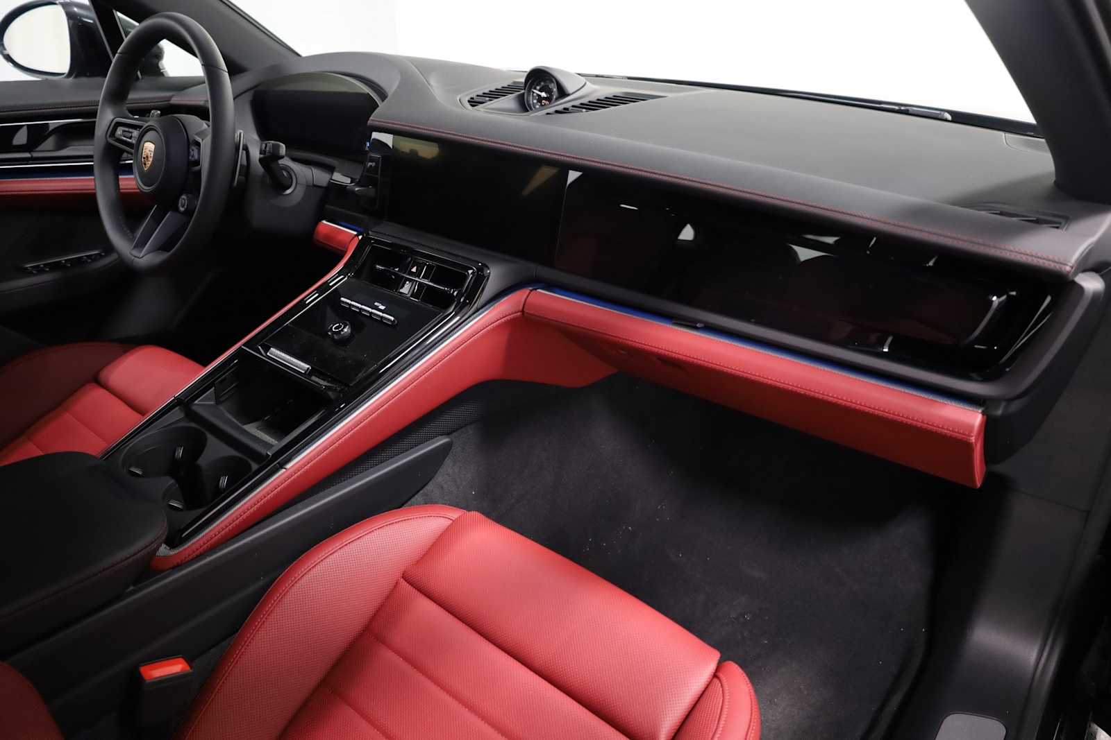 Thumbnail: 2025 Porsche Panamera - 6