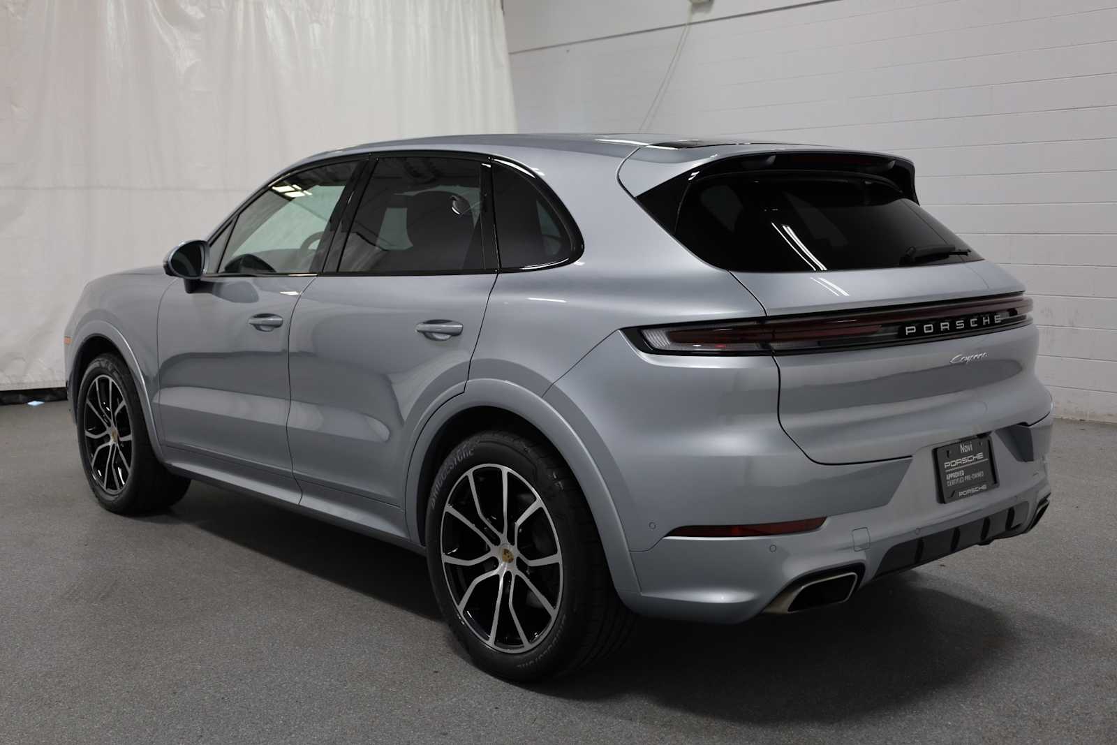 Thumbnail: 2024 Porsche Cayenne - 3