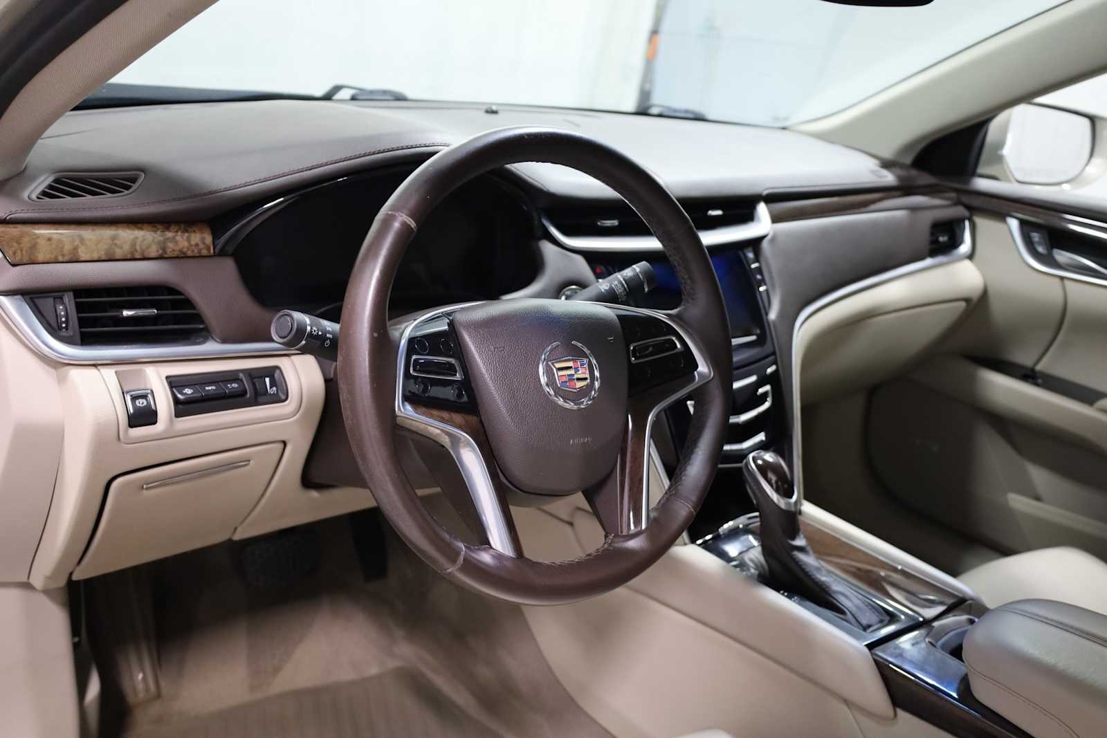 Thumbnail: 2013 Cadillac XTS - 4