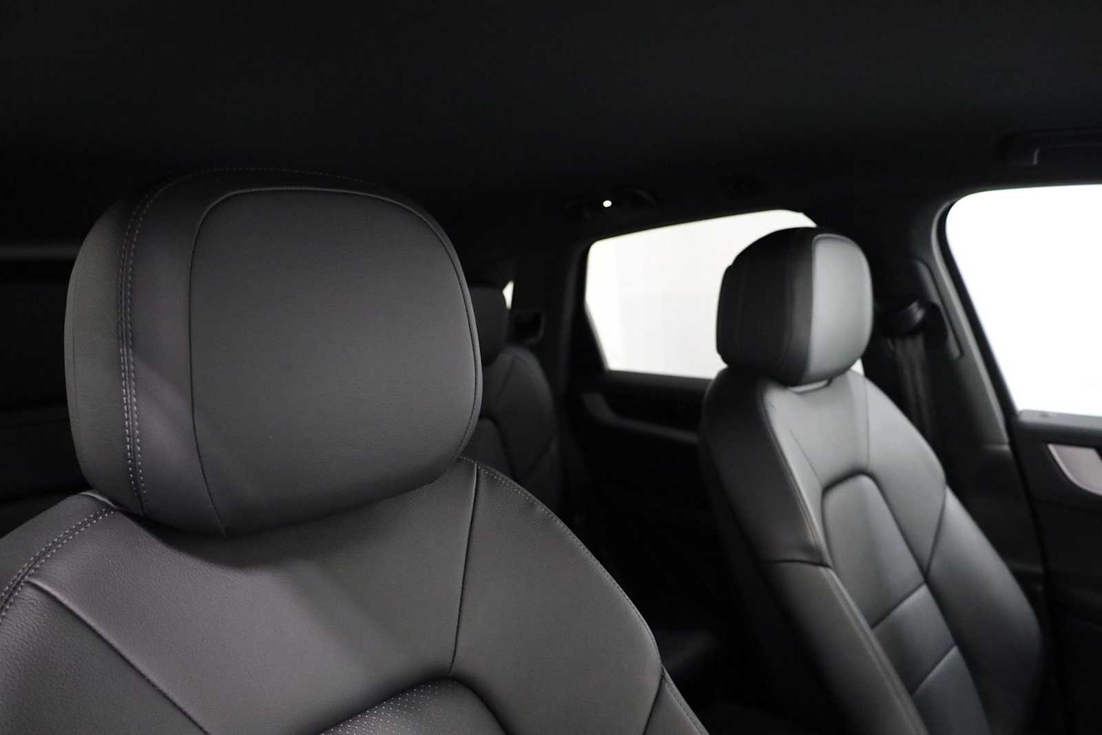 Thumbnail: 2024 Porsche Cayenne - 19