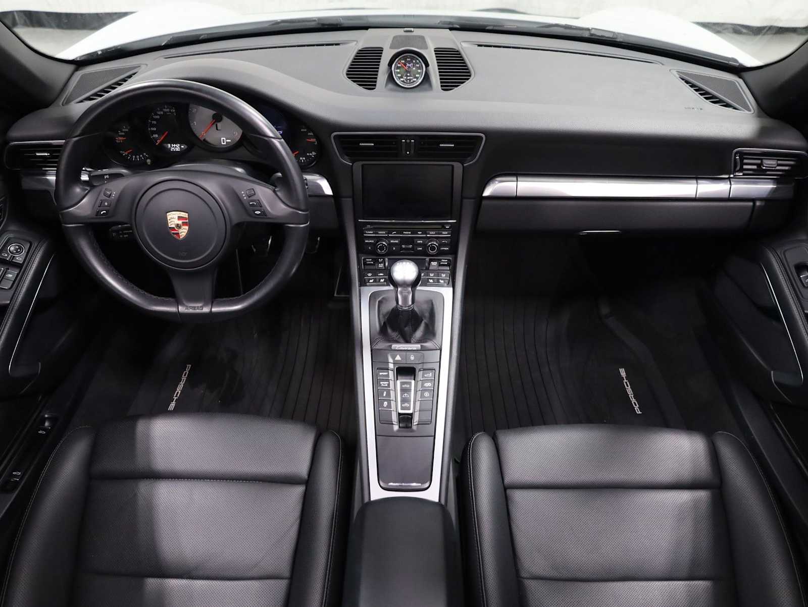 Thumbnail: 2014 Porsche 911 - 25