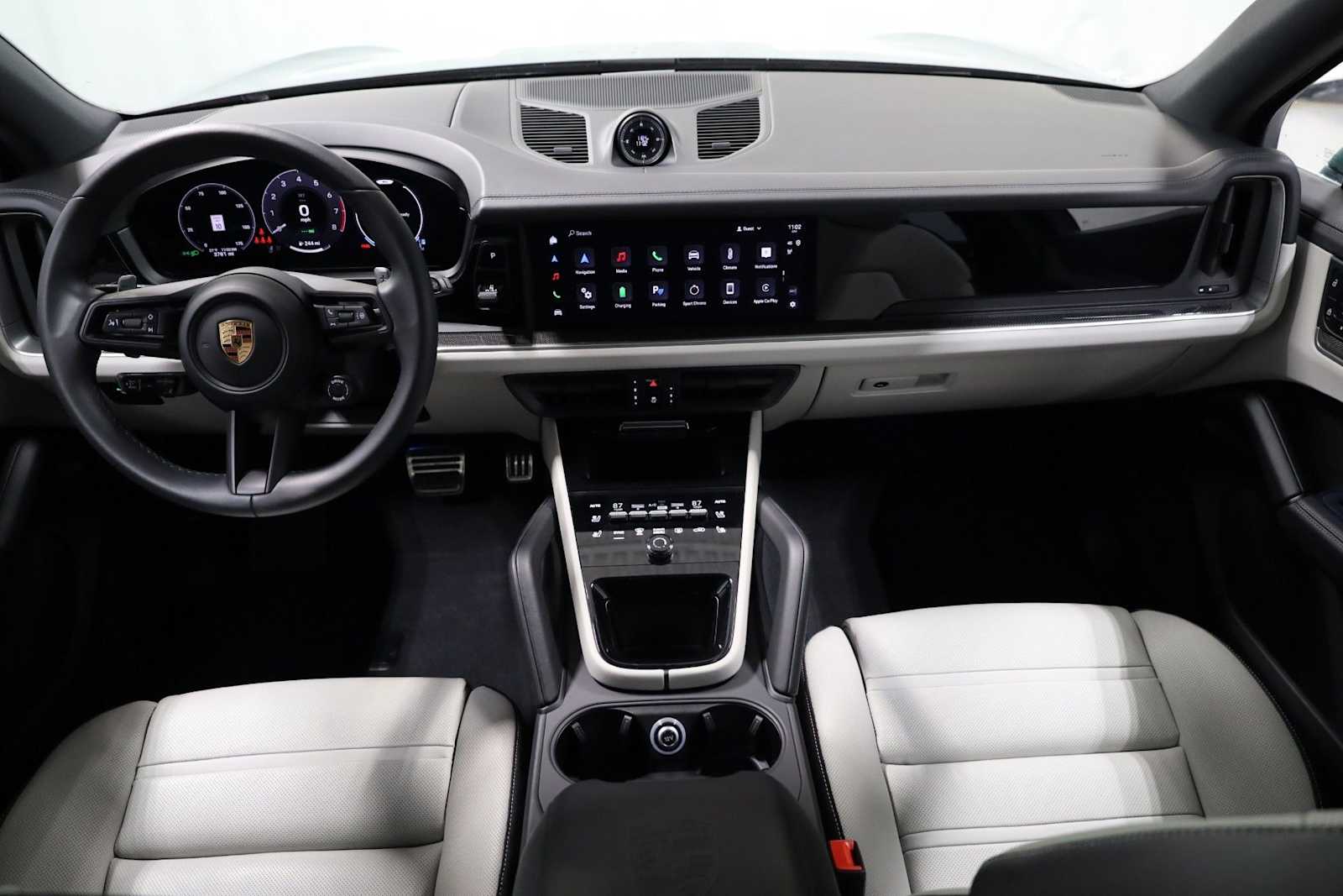 Thumbnail: 2025 Porsche Cayenne - 26