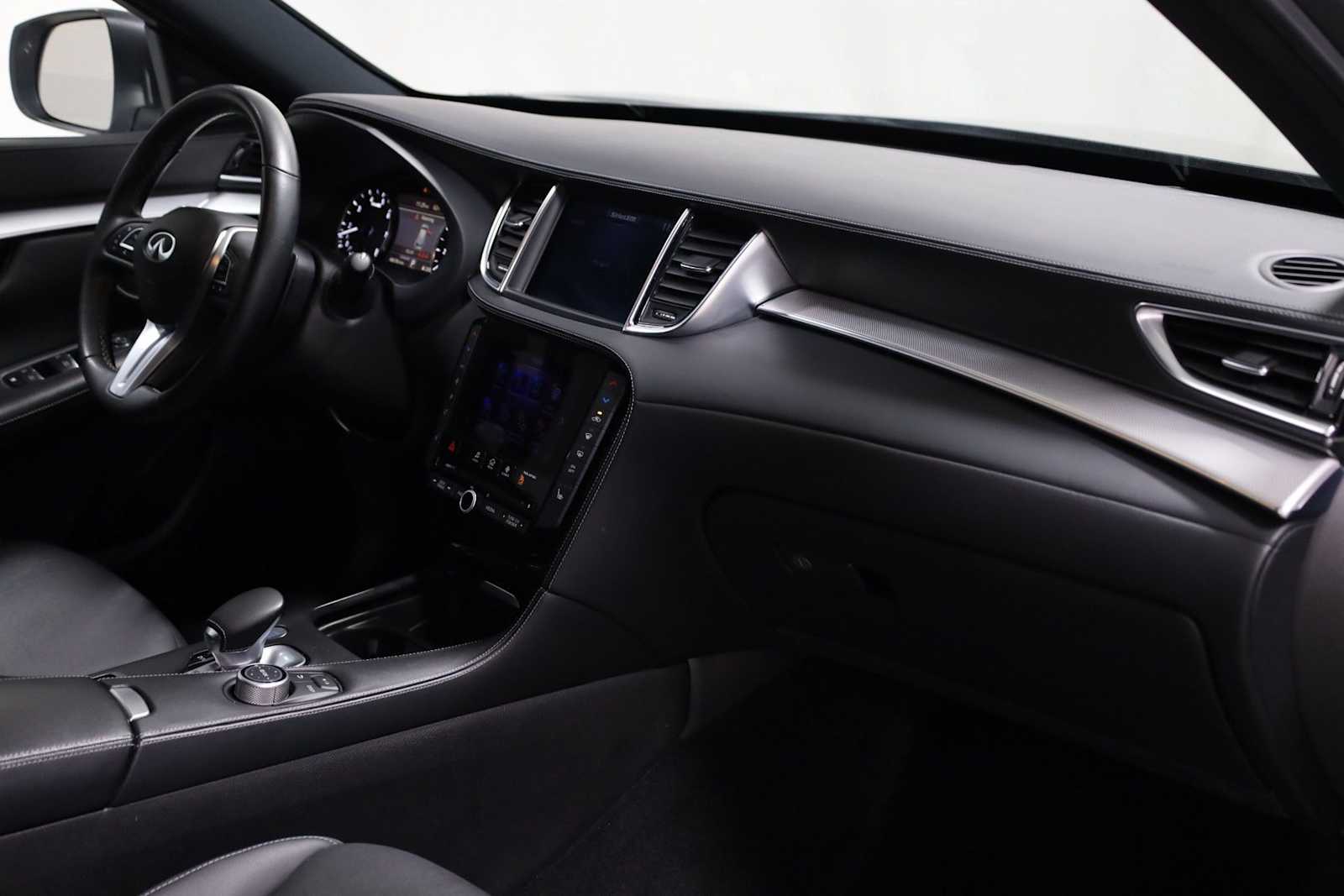 Thumbnail: 2021 INFINITI QX50 - 6