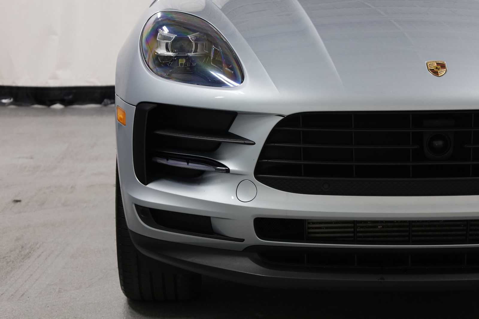 Thumbnail: 2021 Porsche Macan - 15