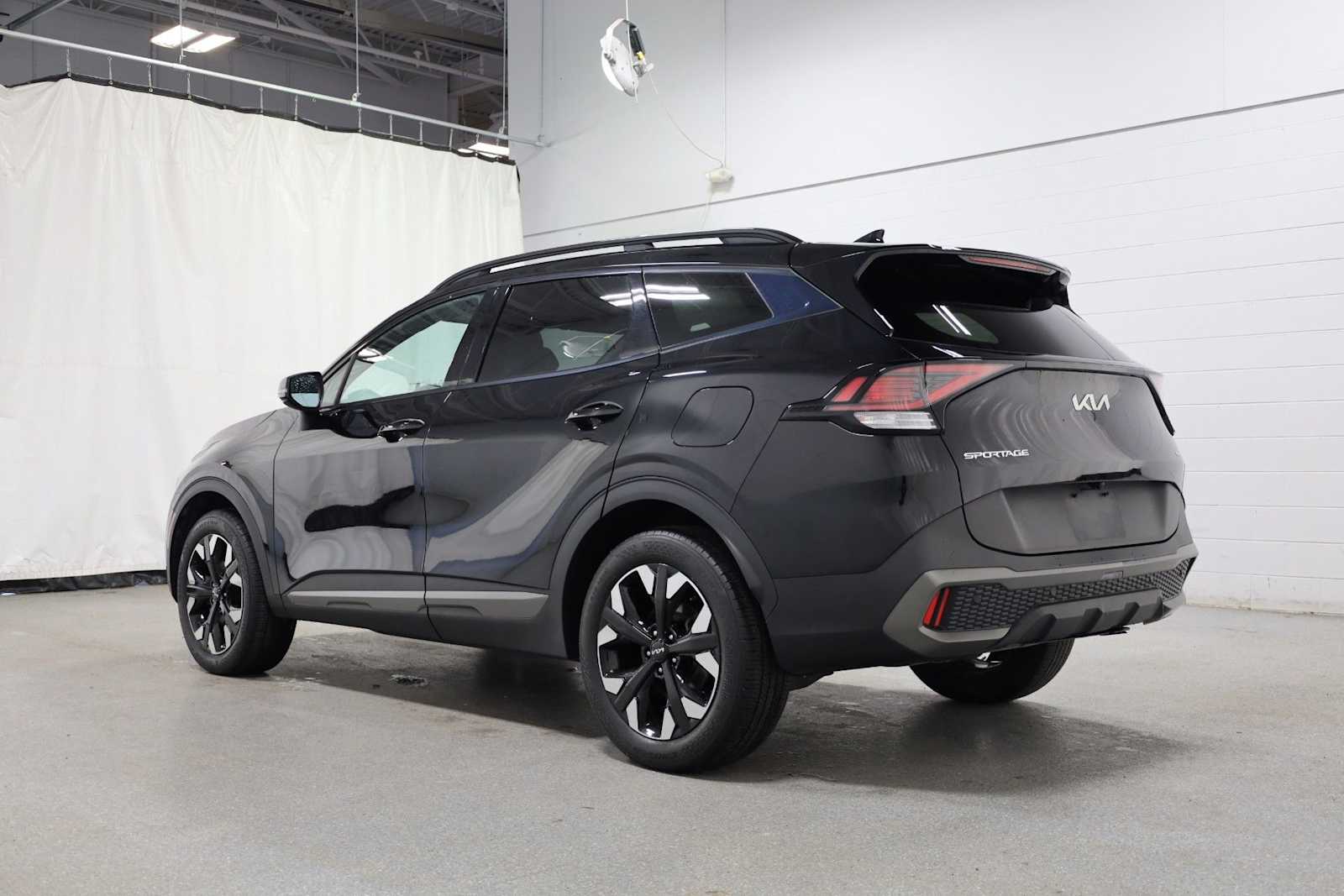 Thumbnail: 2023 Kia Sportage - 3