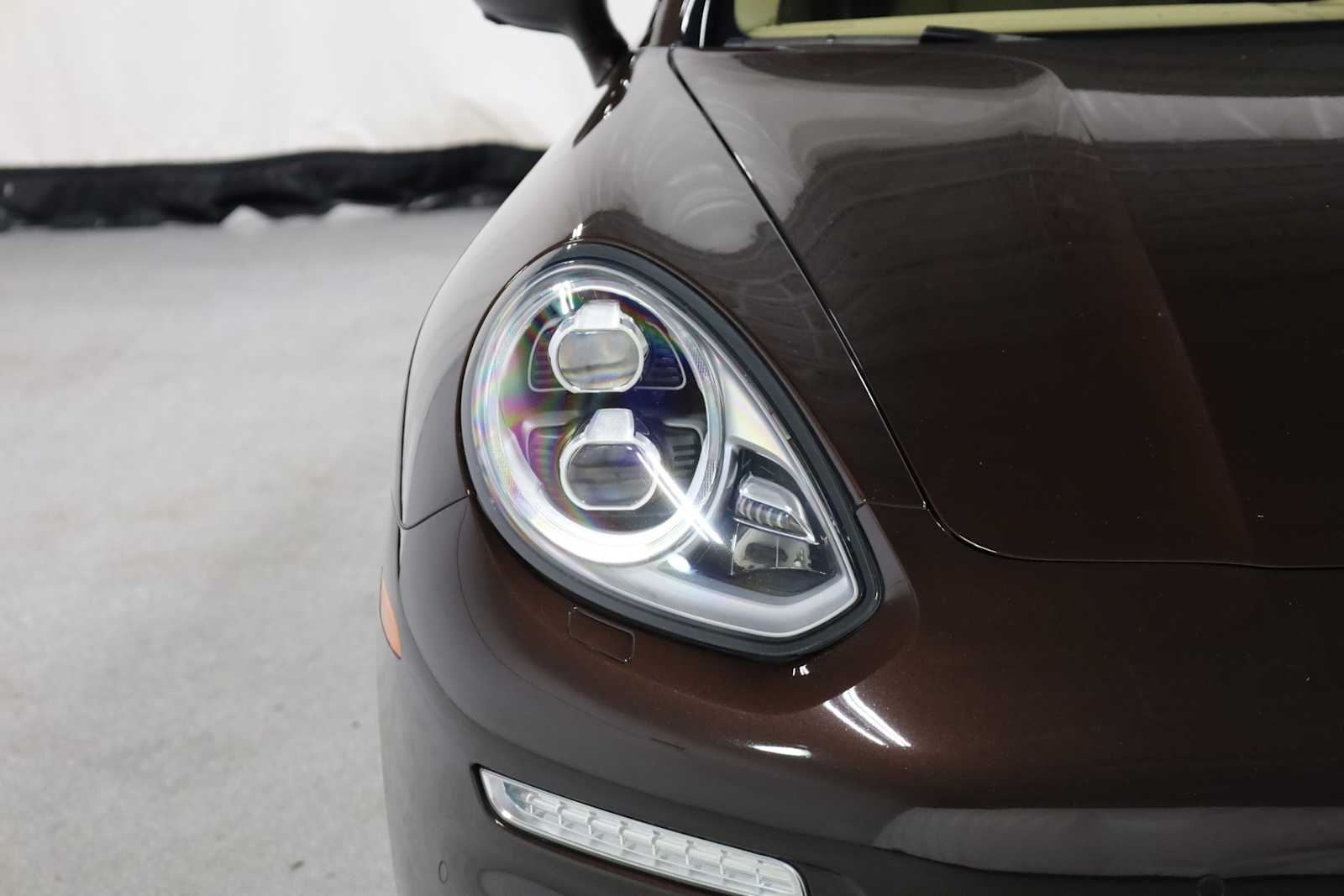 Thumbnail: 2014 Porsche Panamera - 15
