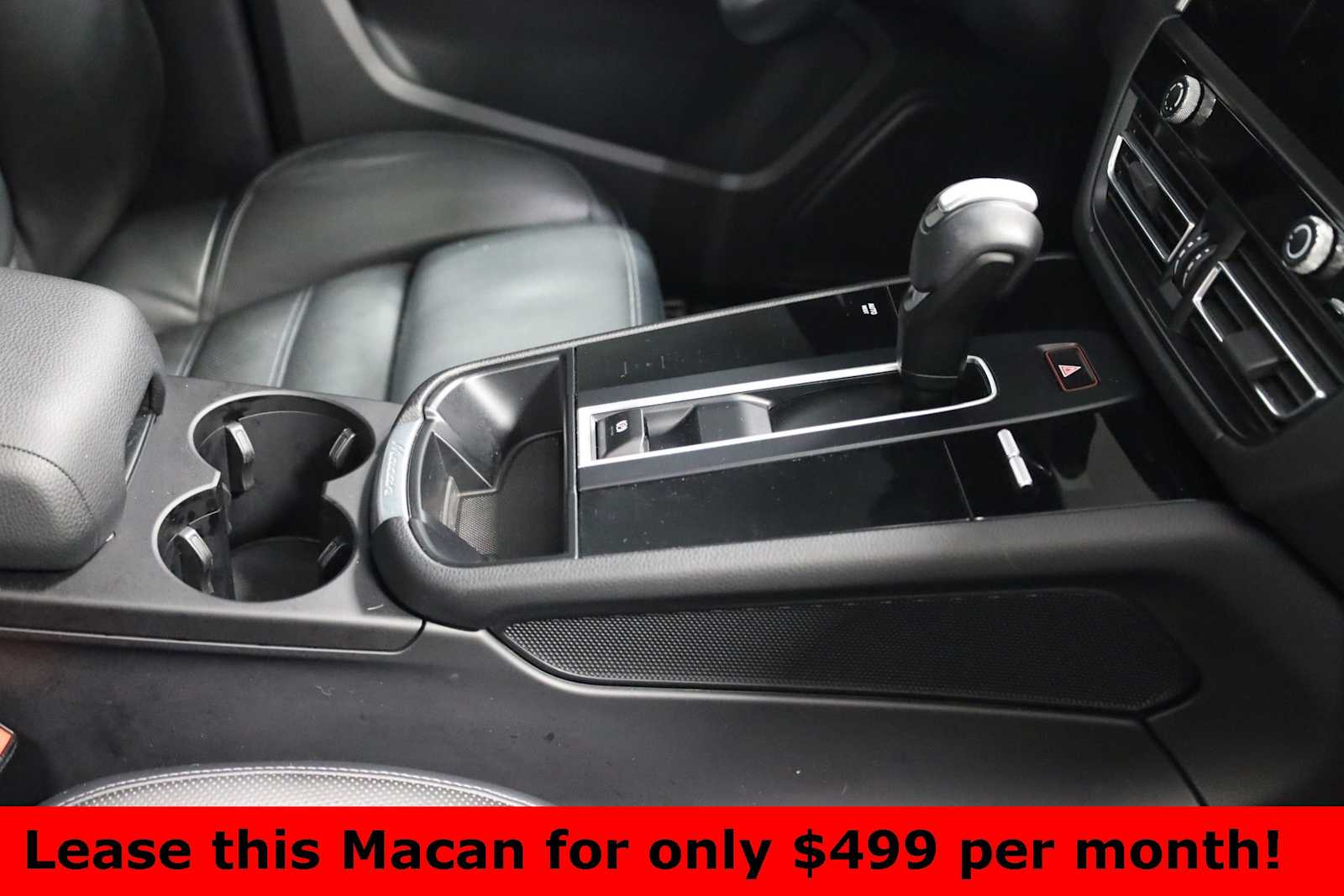 Thumbnail: 2023 Porsche Macan - 21