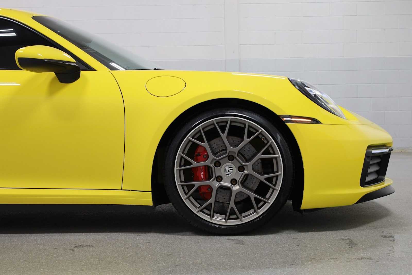 Thumbnail: 2020 Porsche 911 - 11