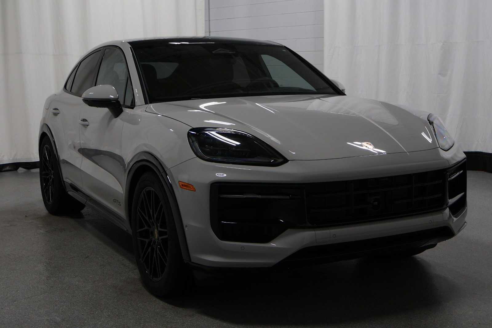 Thumbnail: 2026 Porsche  - 13